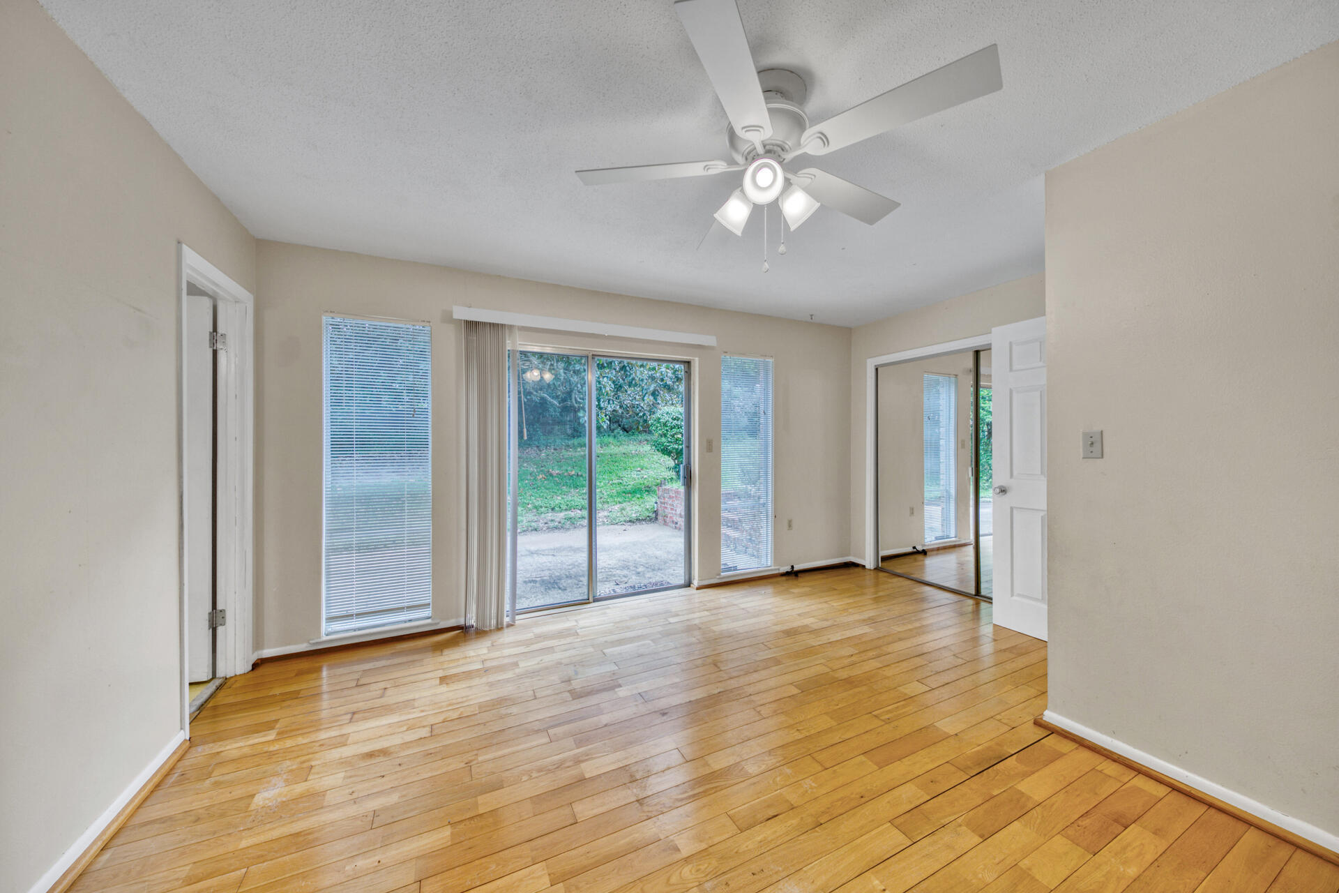 BAYOU POQUITO - Residential