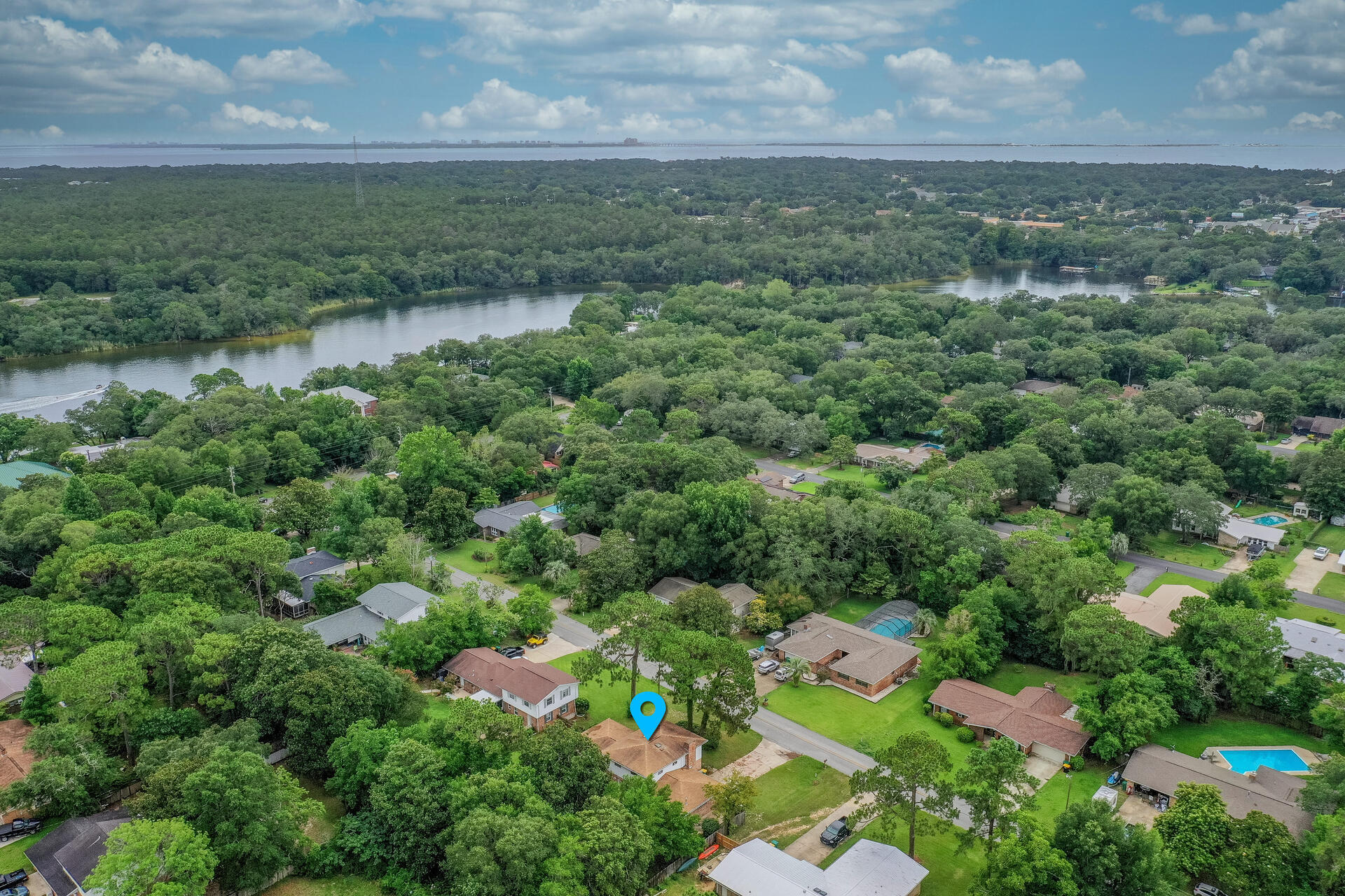 BAYOU POQUITO - Residential