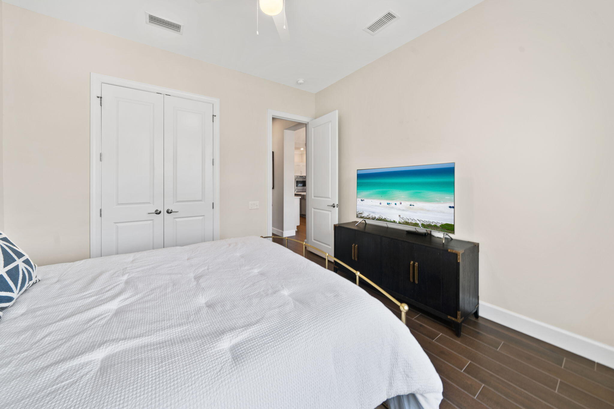 Cove Pointe - Residential
