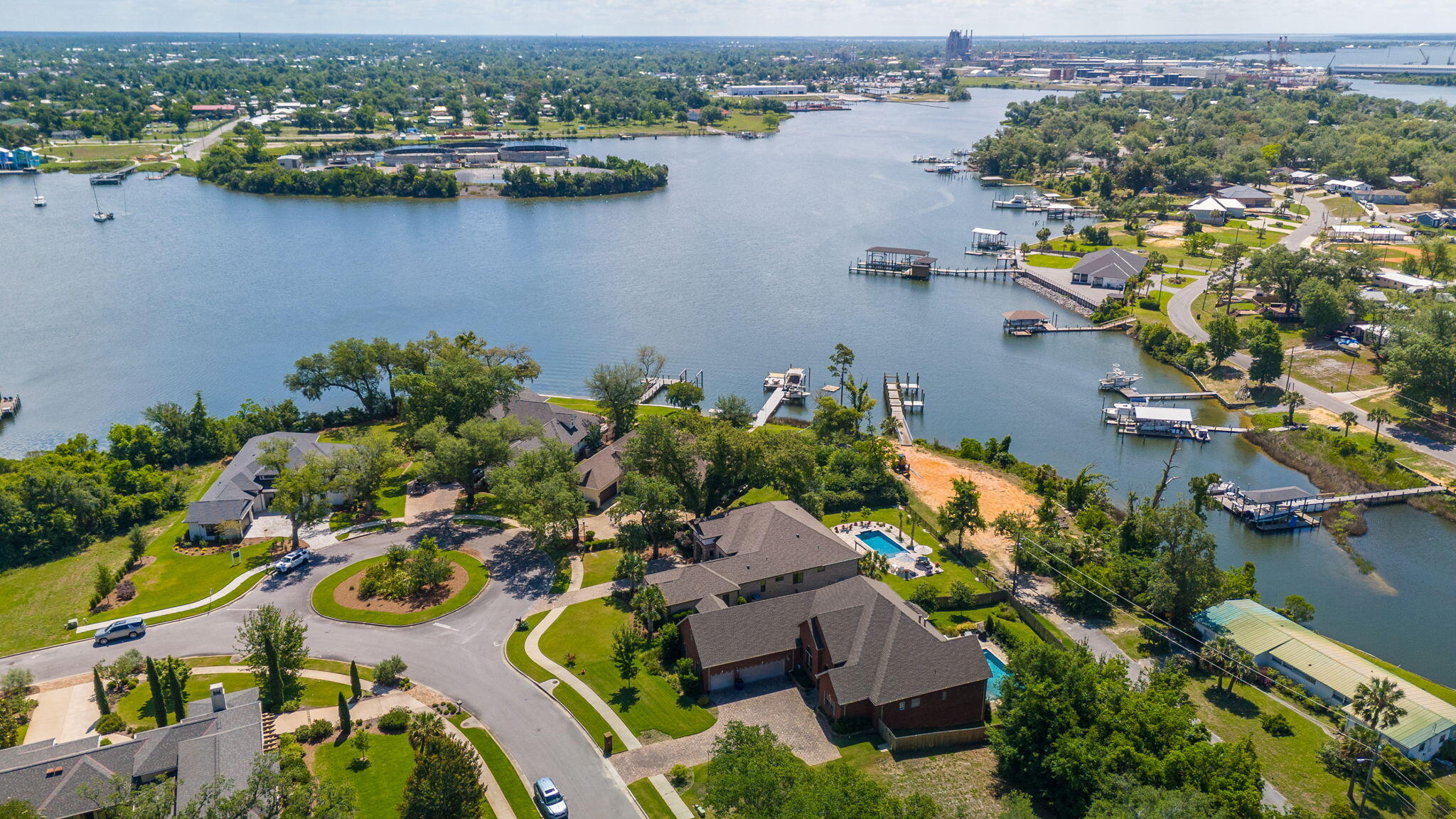 Cove Pointe - Residential