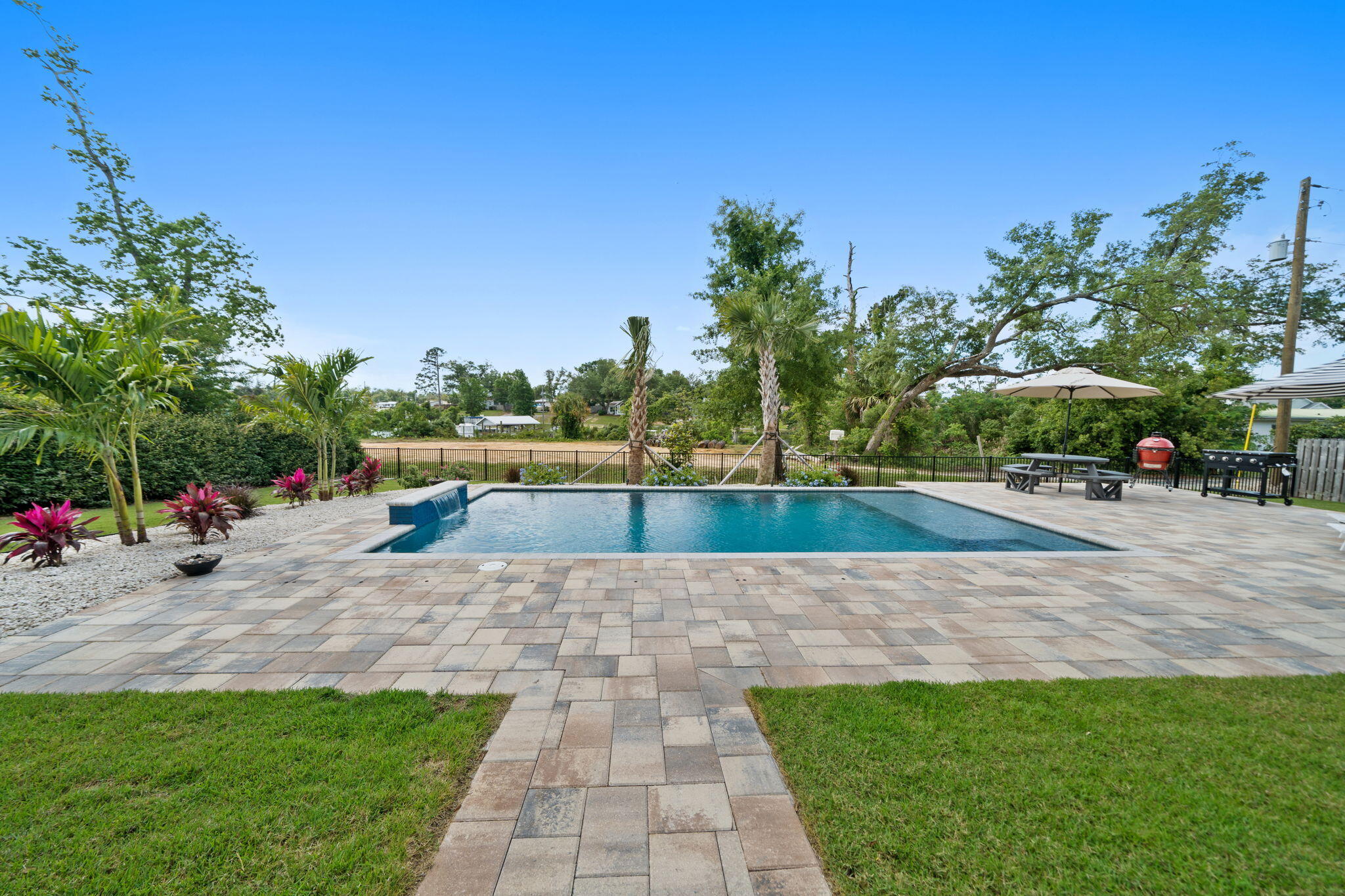Cove Pointe - Residential