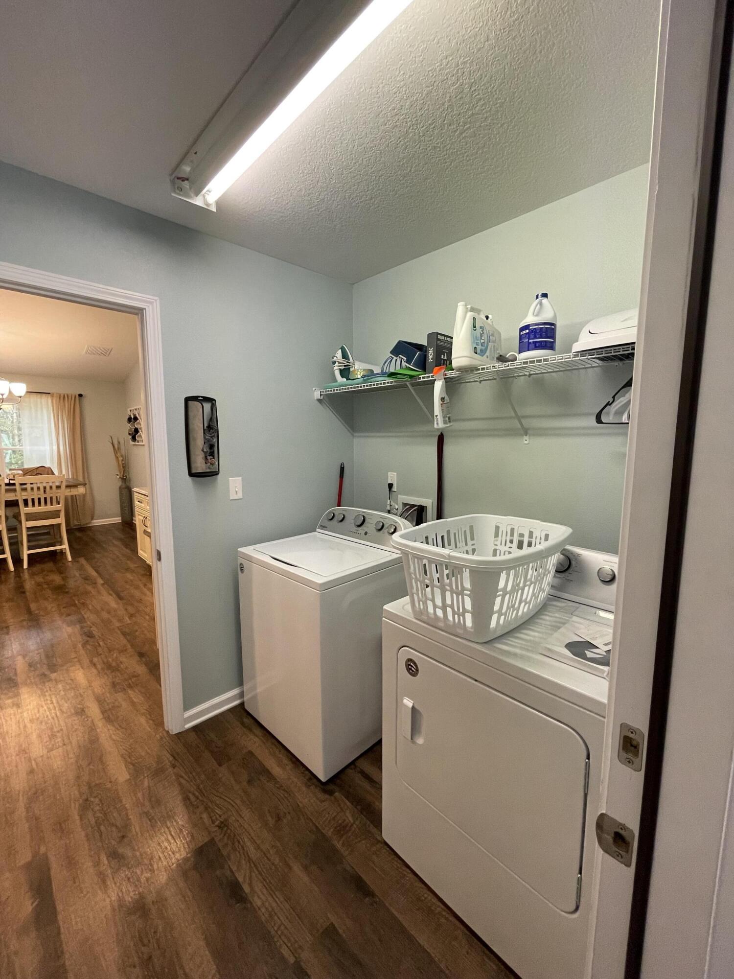 LOT 1 BLK C COUNTRY CLUB EST UNIT 1 - Residential