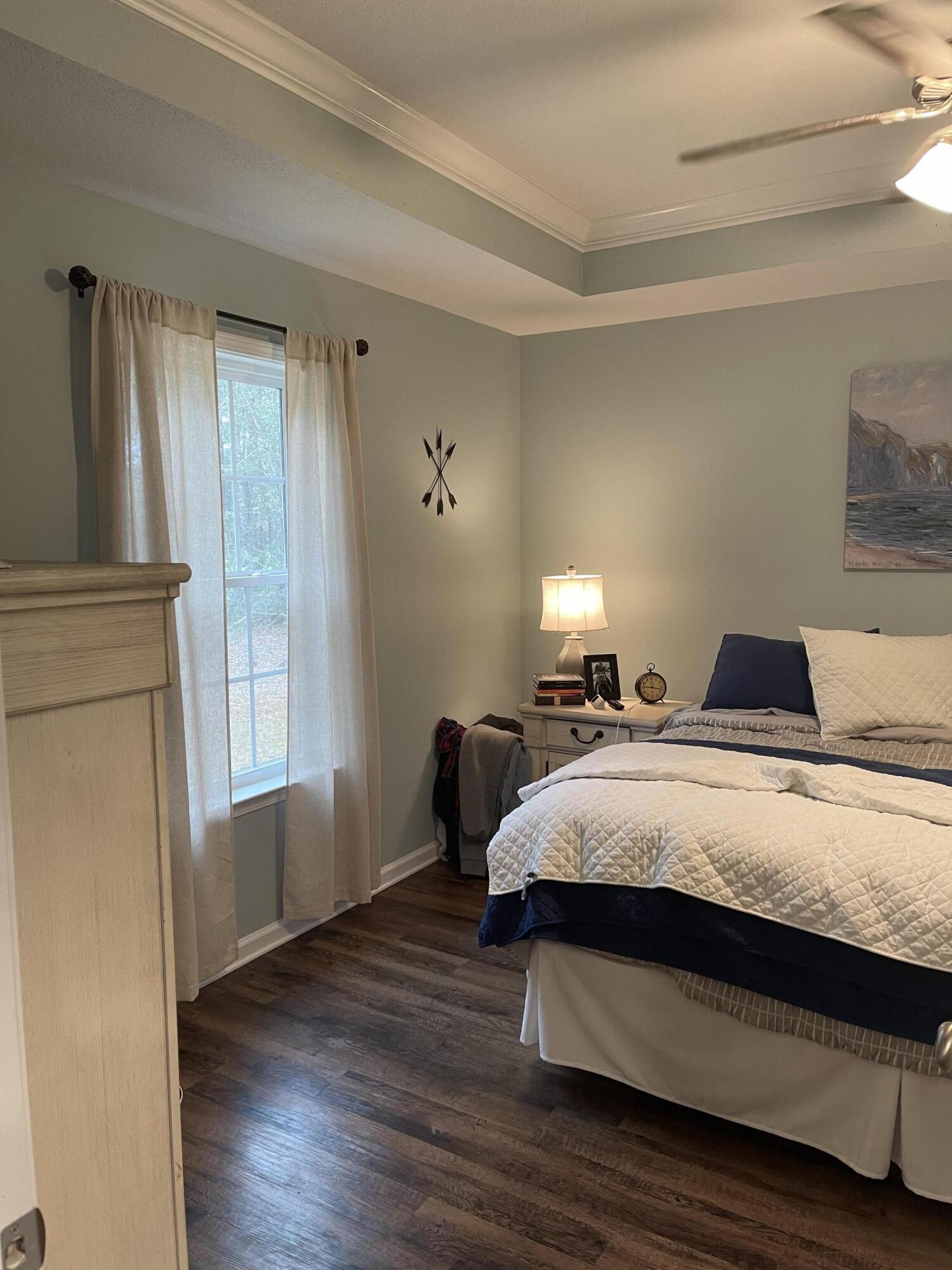 LOT 1 BLK C COUNTRY CLUB EST UNIT 1 - Residential