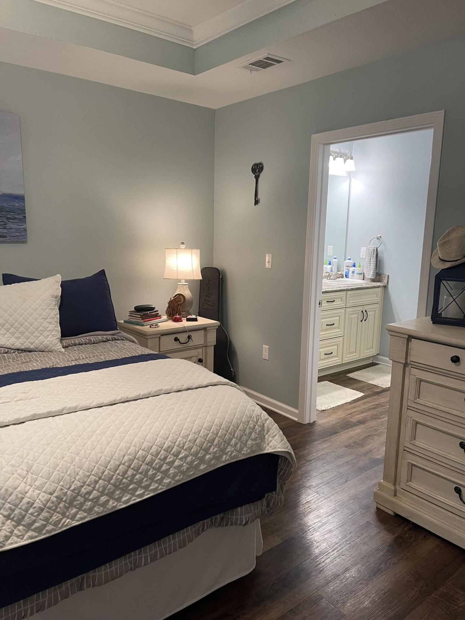 LOT 1 BLK C COUNTRY CLUB EST UNIT 1 - Residential