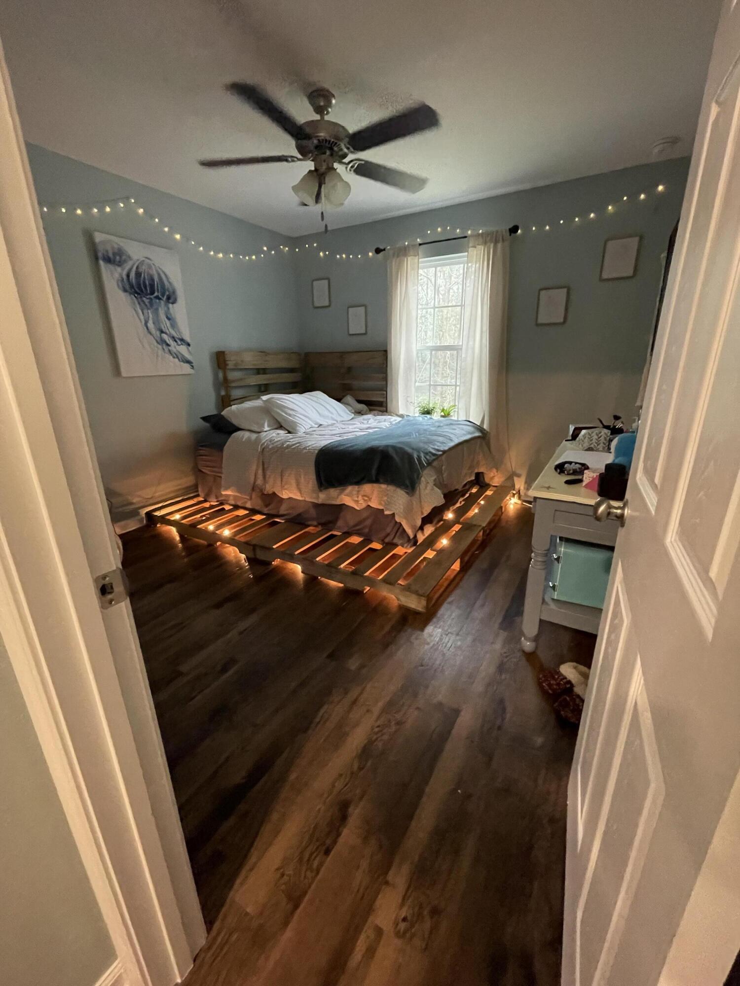 LOT 1 BLK C COUNTRY CLUB EST UNIT 1 - Residential