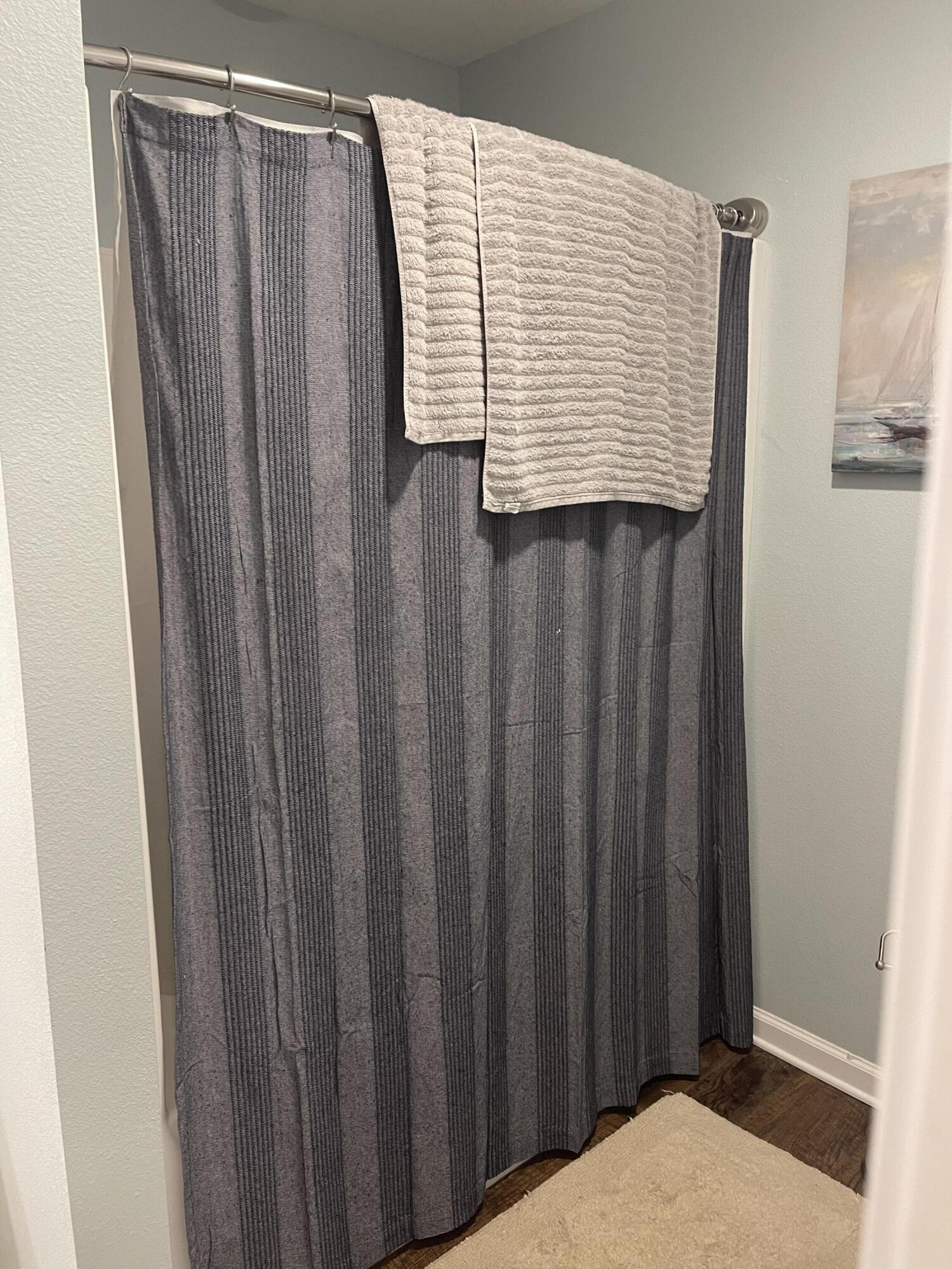 LOT 1 BLK C COUNTRY CLUB EST UNIT 1 - Residential