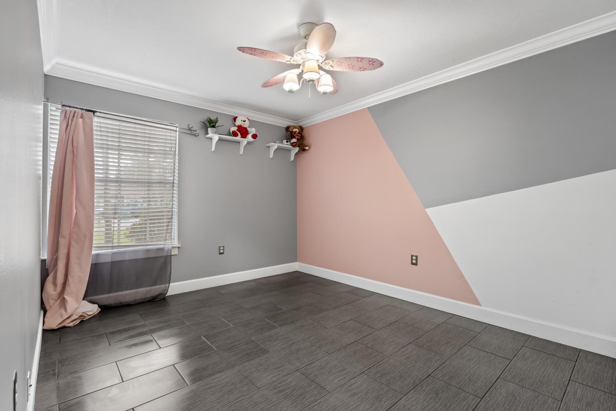 PINE MEADOWS - Residential