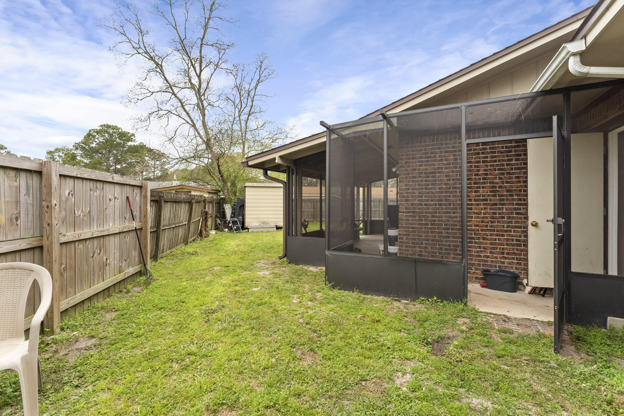 PINE MEADOWS - Residential