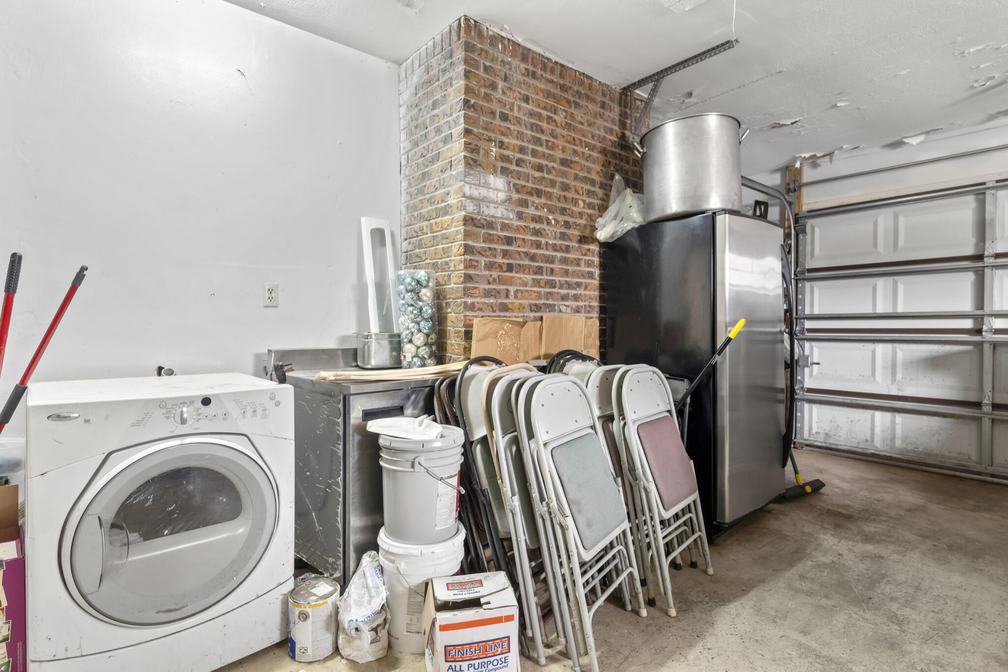 PINE MEADOWS - Residential