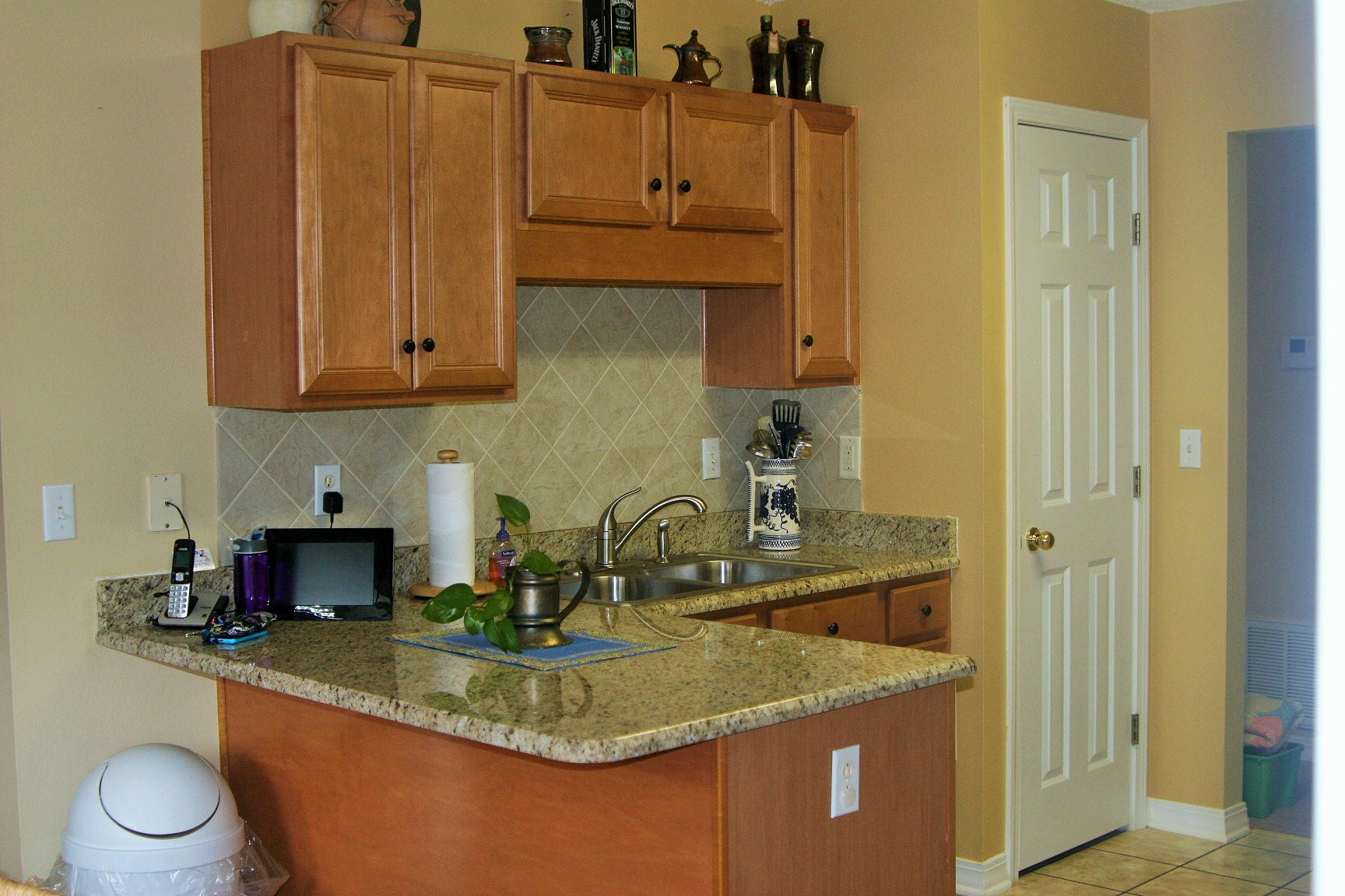 BAYSIDE - Residential Lease