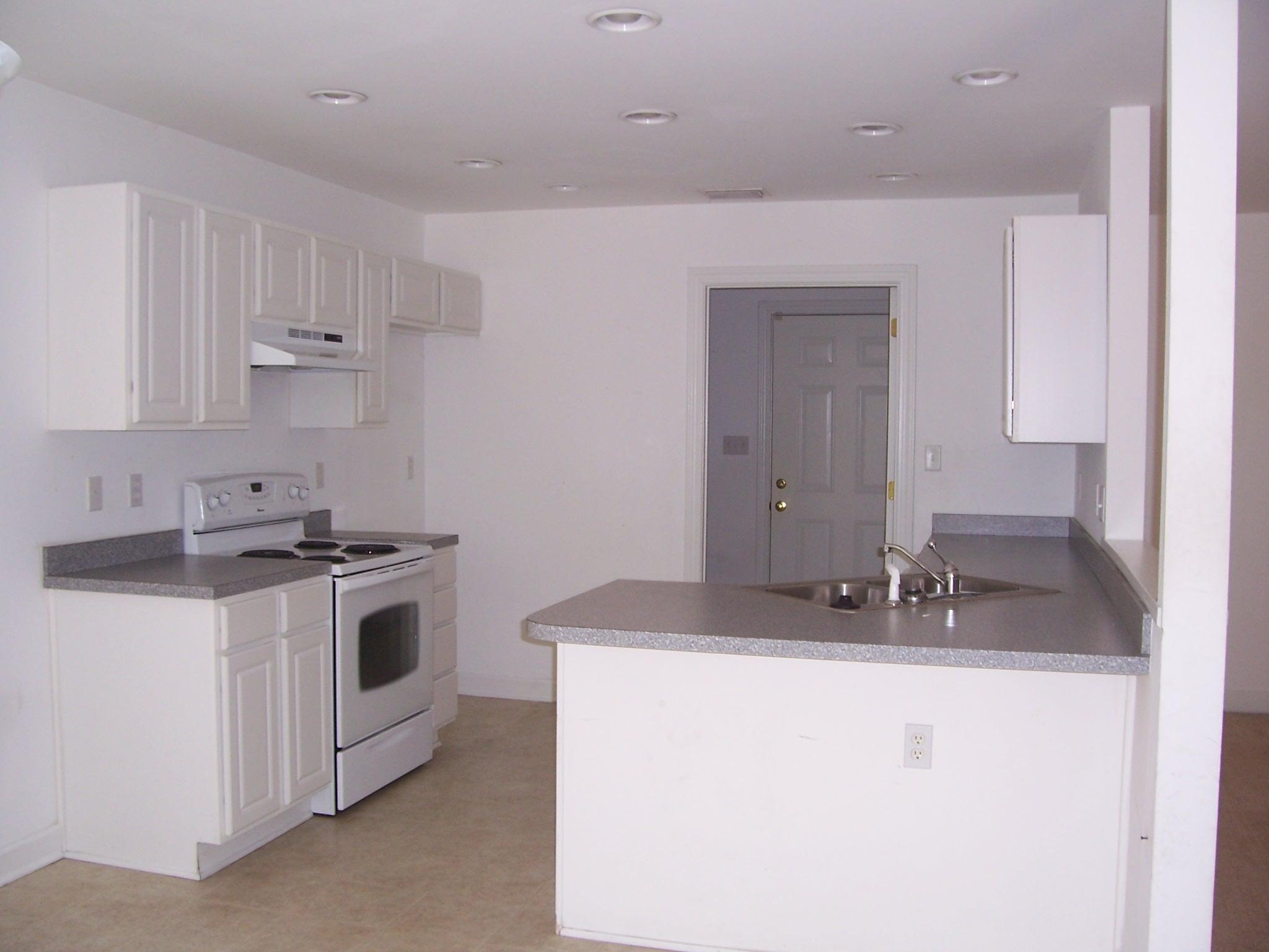 BULLOCK ESTATES - Residential Lease