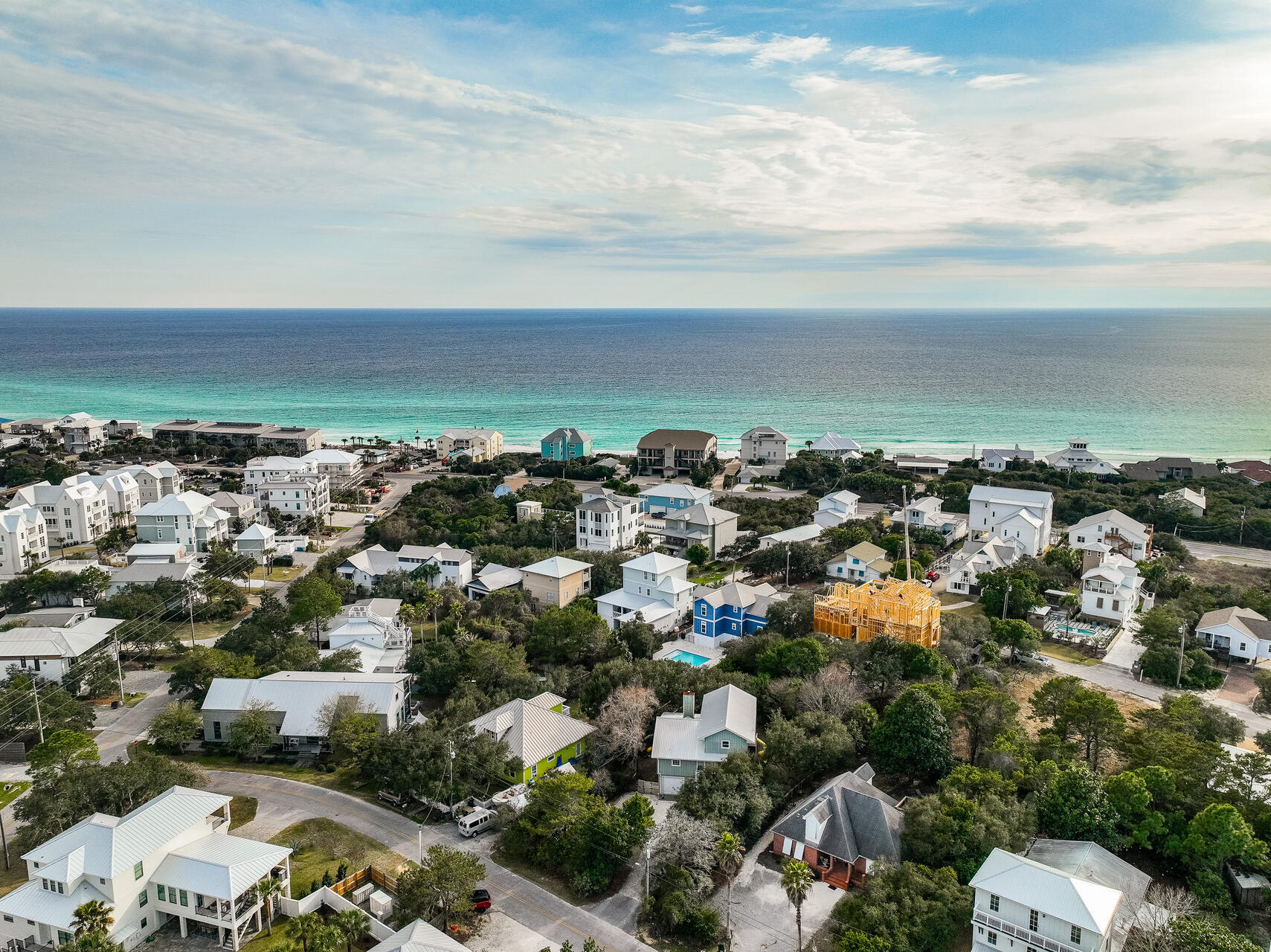 BEACH HIGHLAND - Residential