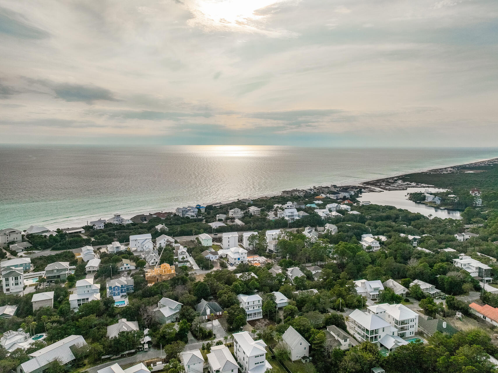 BEACH HIGHLAND - Residential