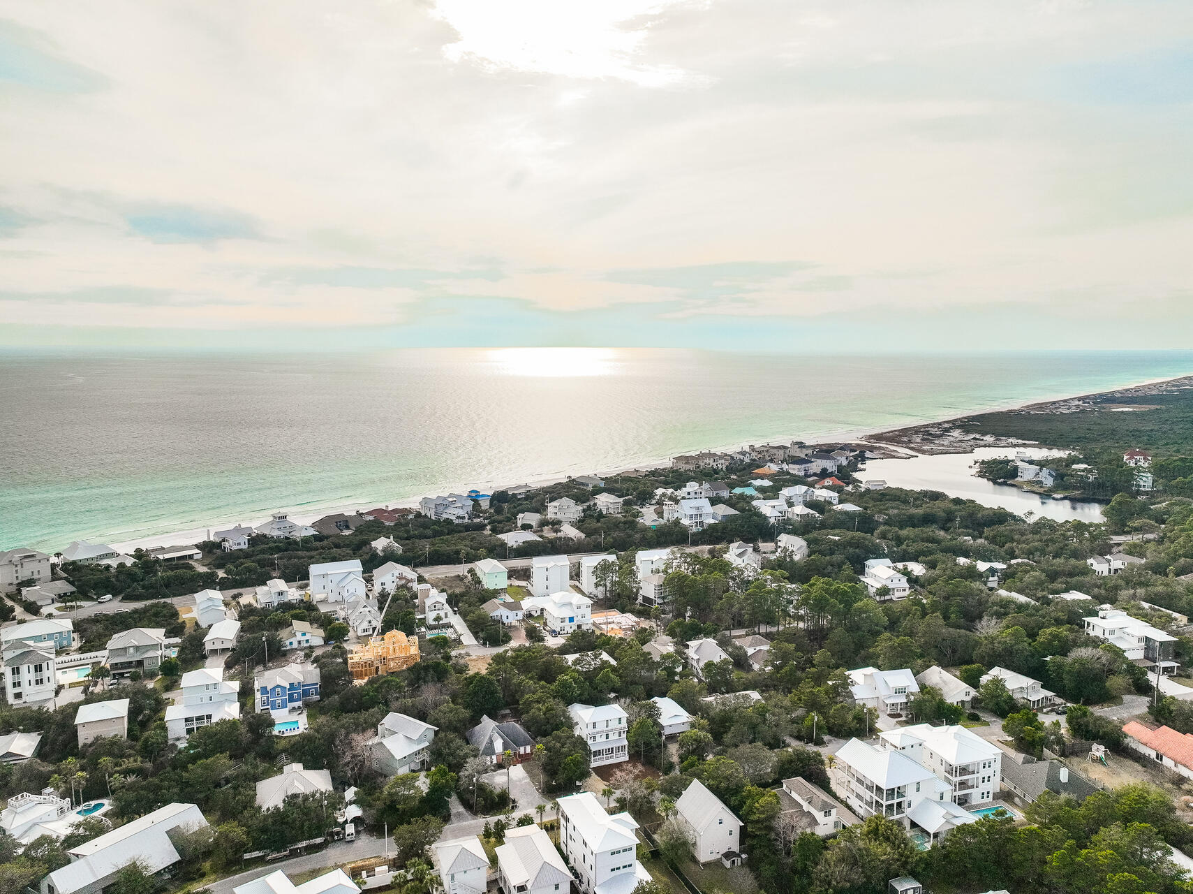BEACH HIGHLAND - Residential