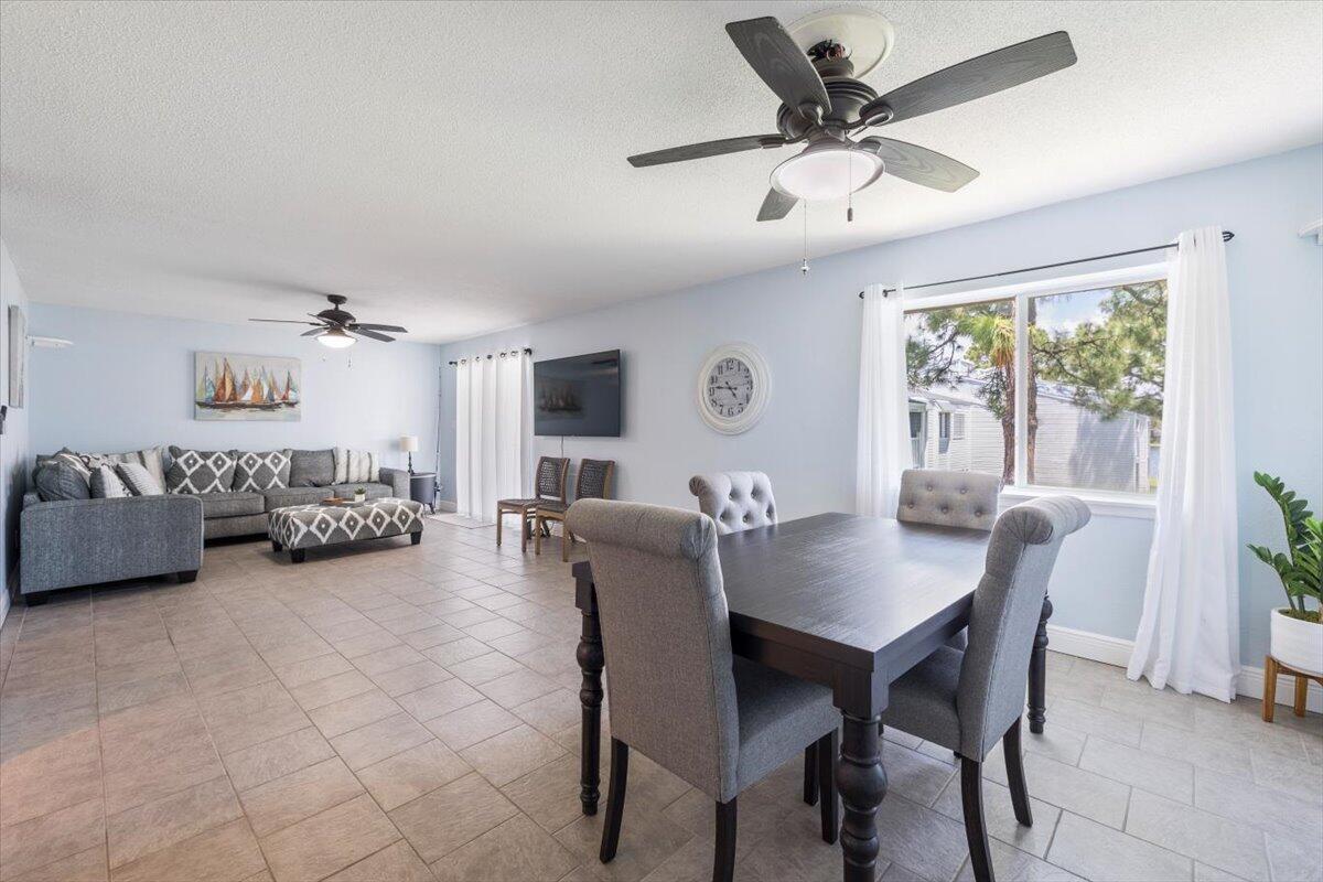 FINISTERRA CONDO - Residential