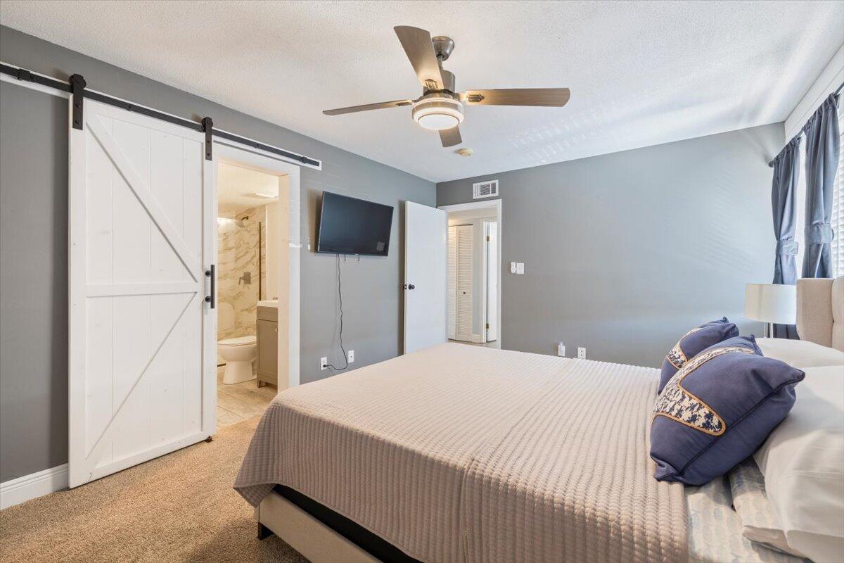 FINISTERRA CONDO - Residential