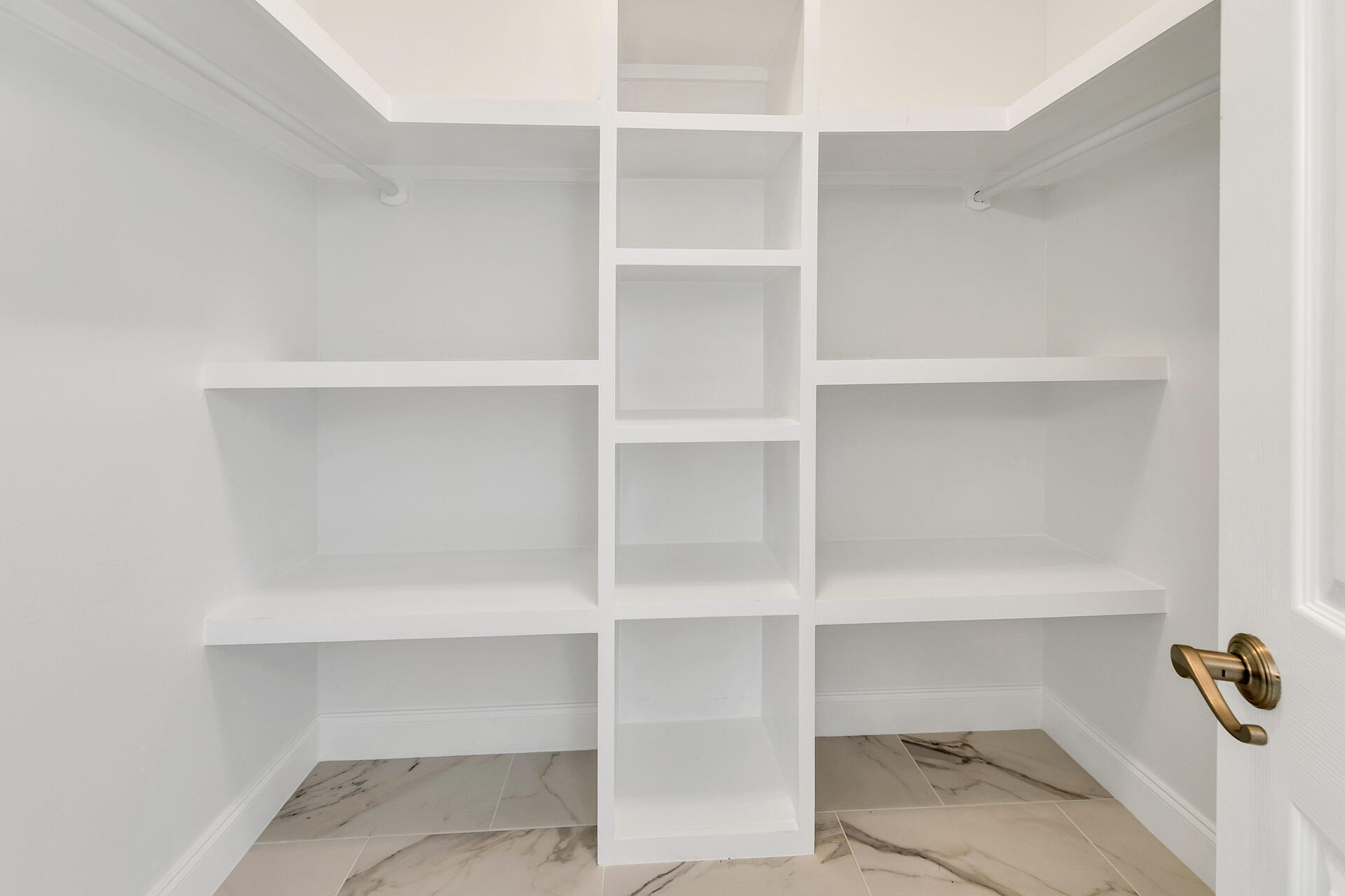 VILLAGE AT BLUE MOUNTAIN BEACH - Residential