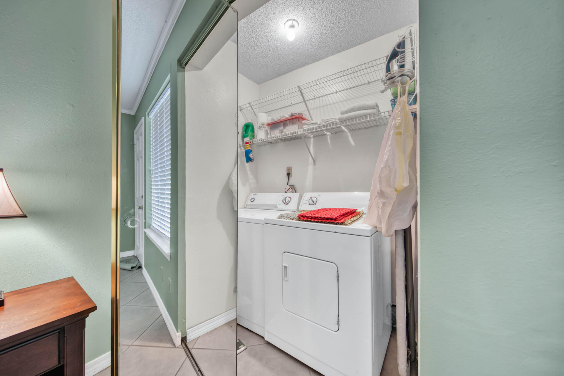 SANDPRINTS CONDO - Residential