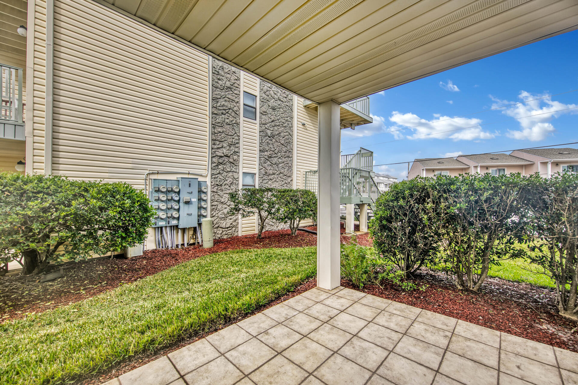 SANDPRINTS CONDO - Residential