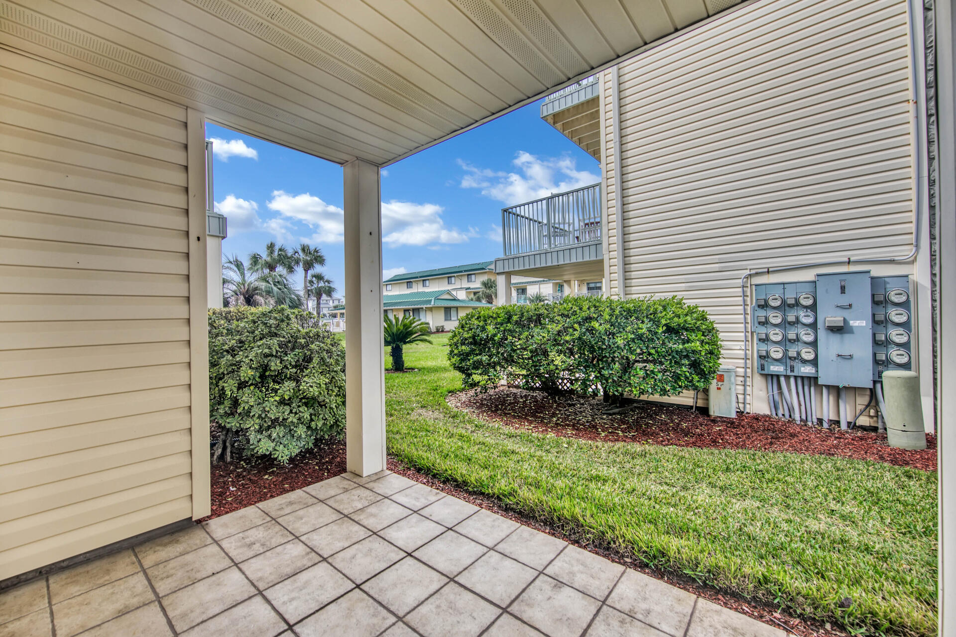 SANDPRINTS CONDO - Residential