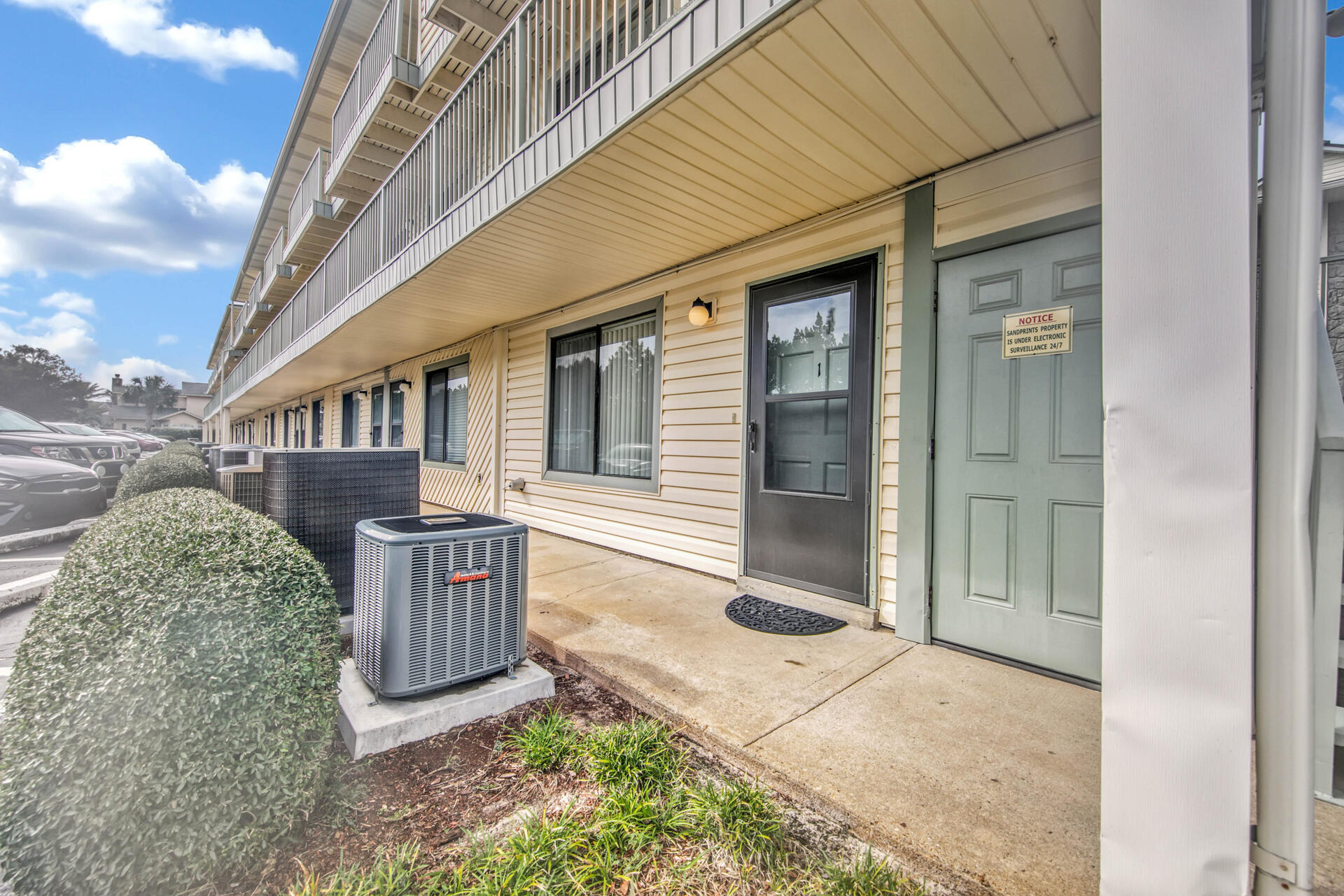 SANDPRINTS CONDO - Residential