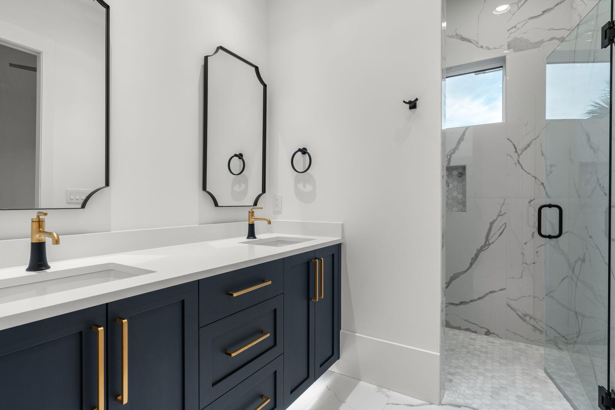 BURNT PINE - Residential