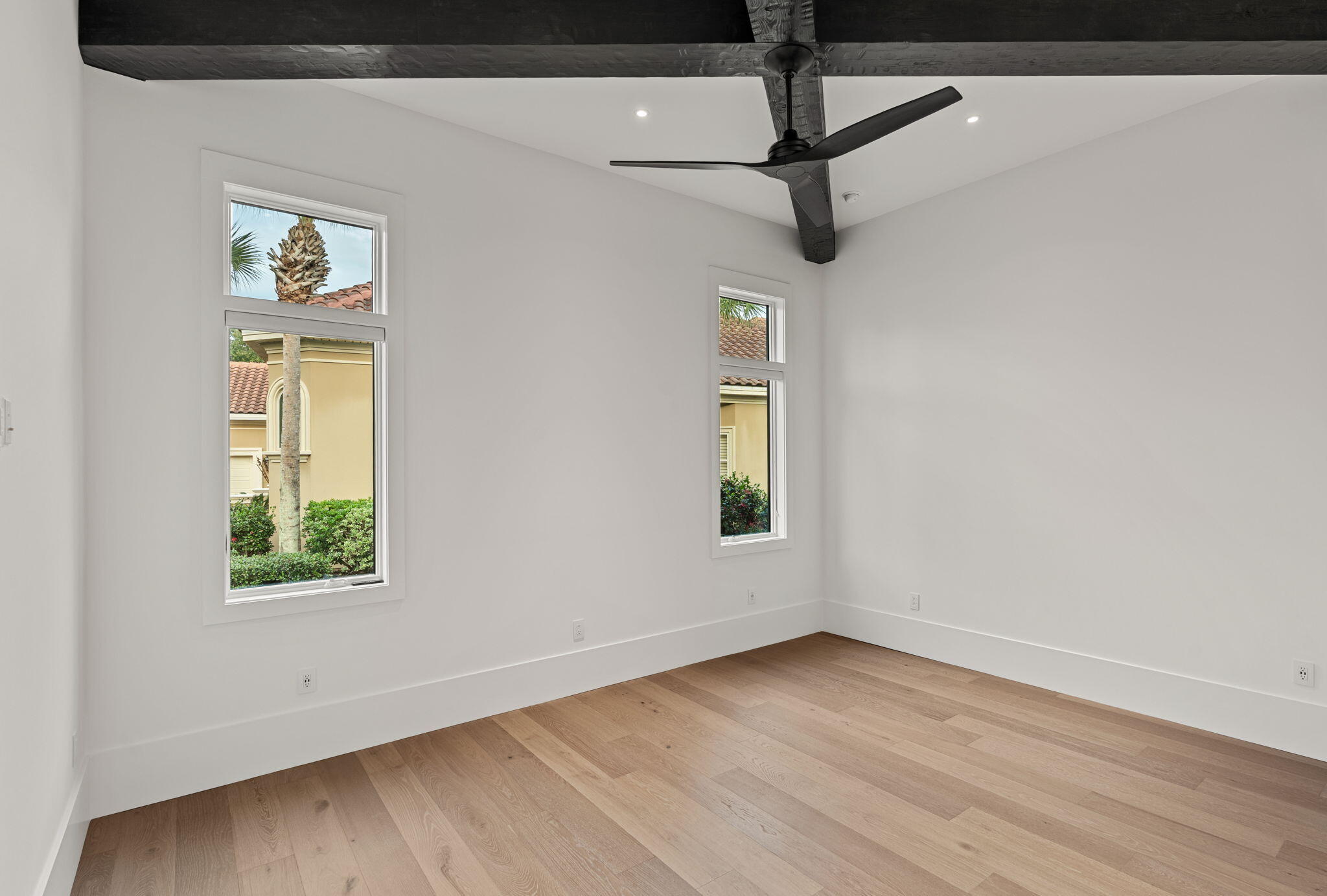 BURNT PINE - Residential