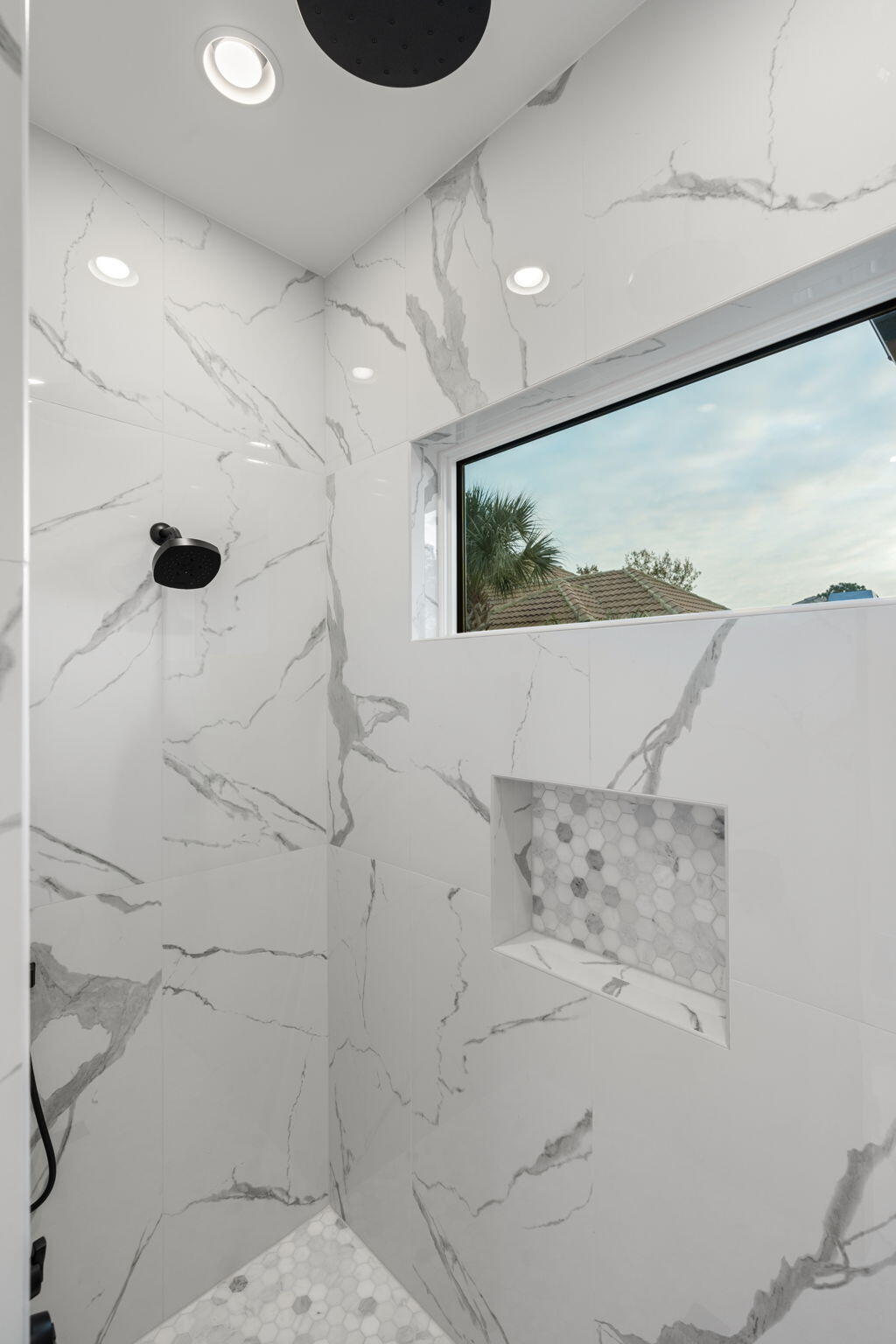 BURNT PINE - Residential