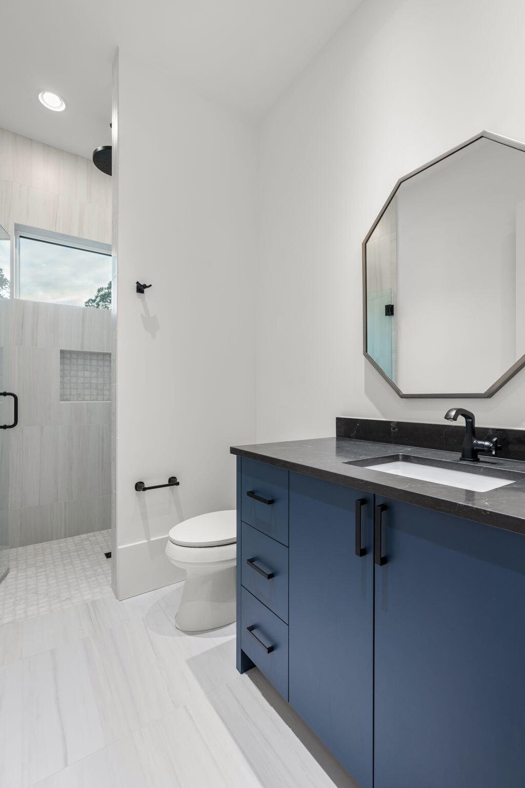 BURNT PINE - Residential