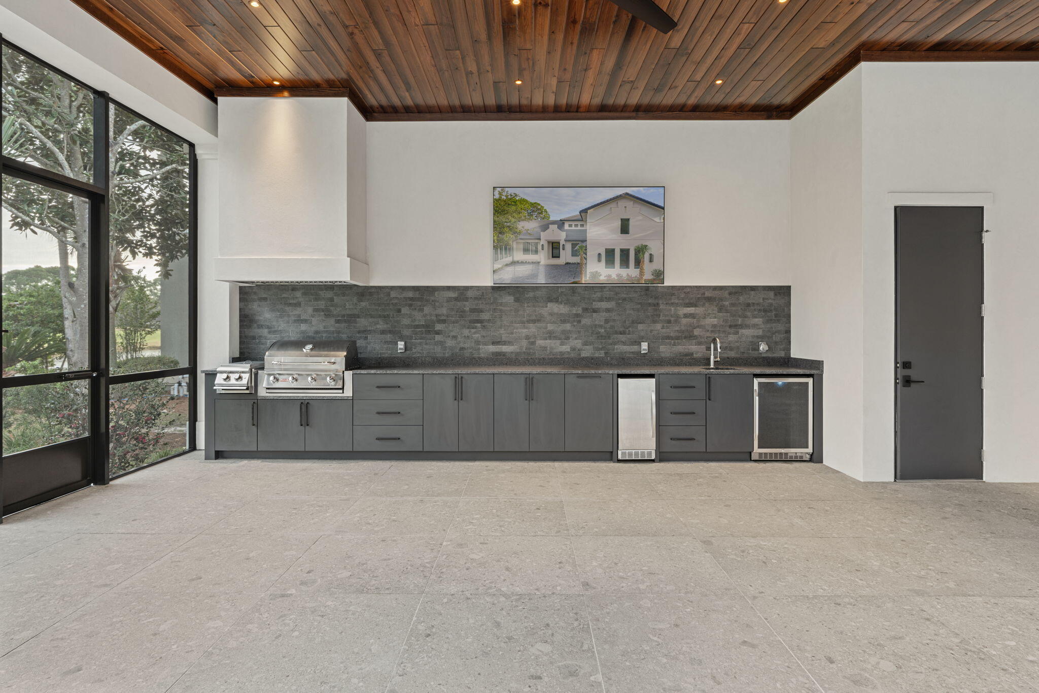 BURNT PINE - Residential