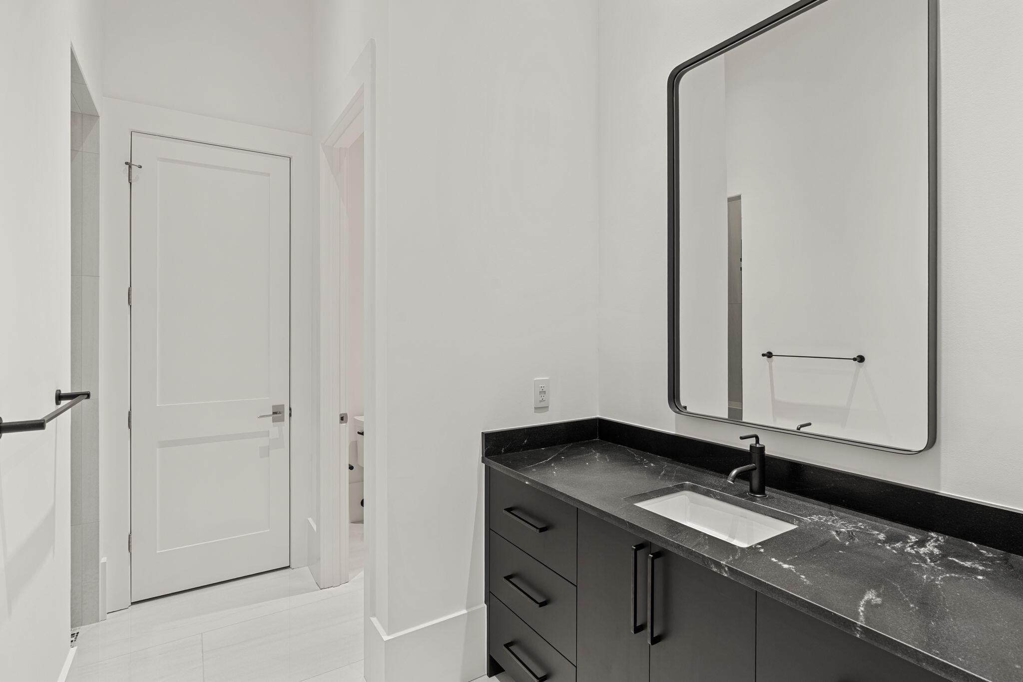 BURNT PINE - Residential