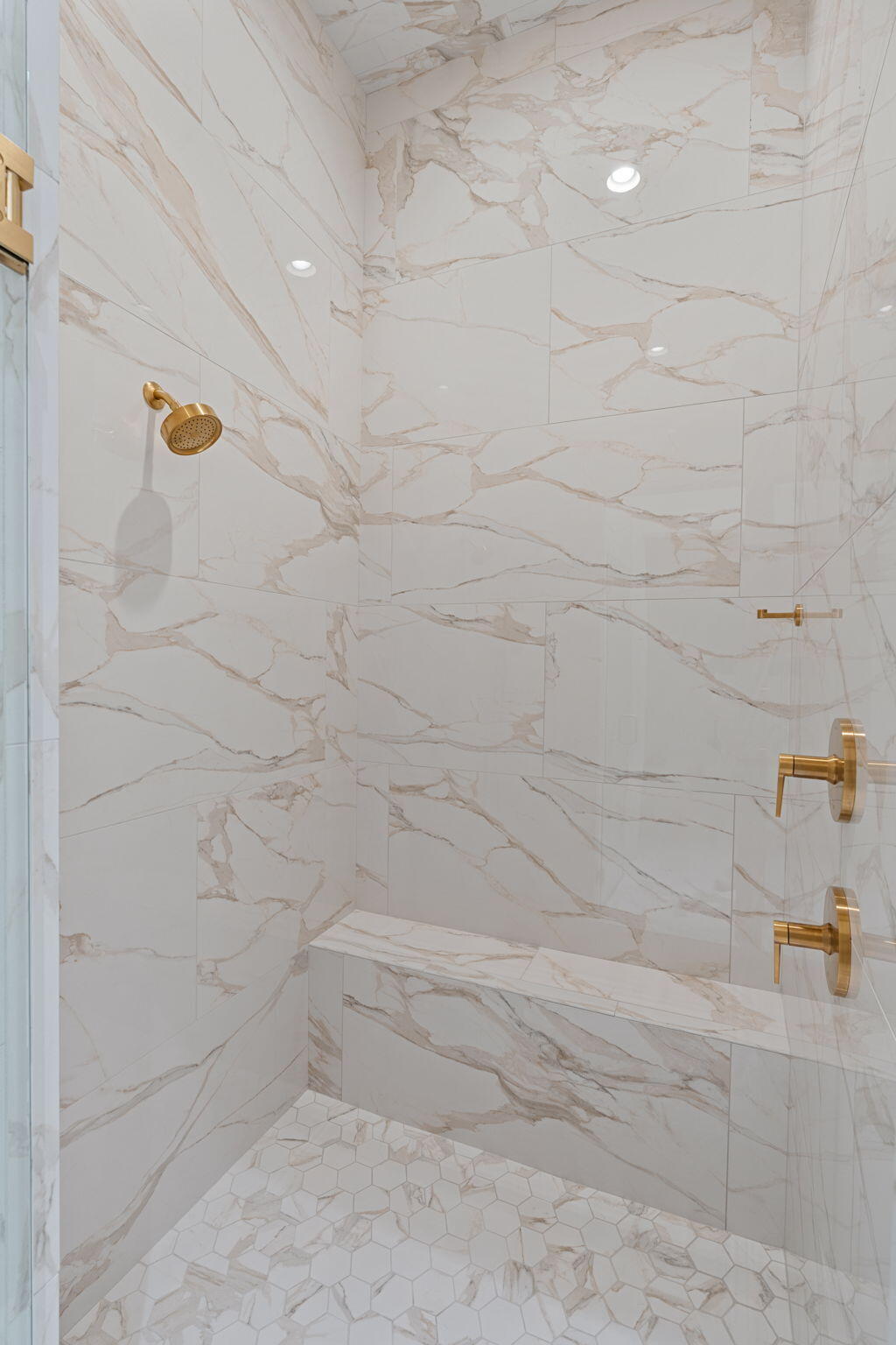 BURNT PINE - Residential