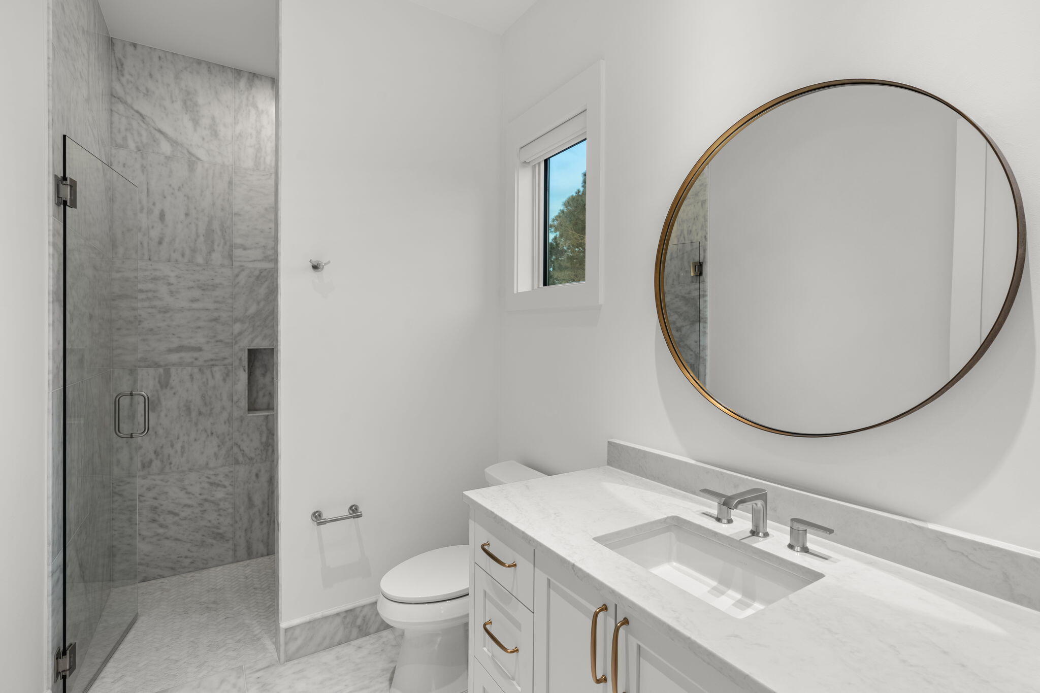 BURNT PINE - Residential