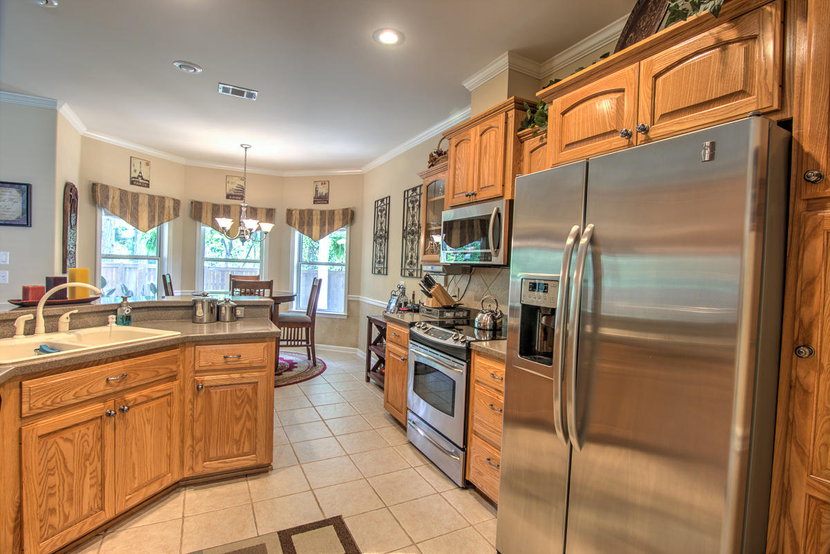 COLONY CLUB - Residential