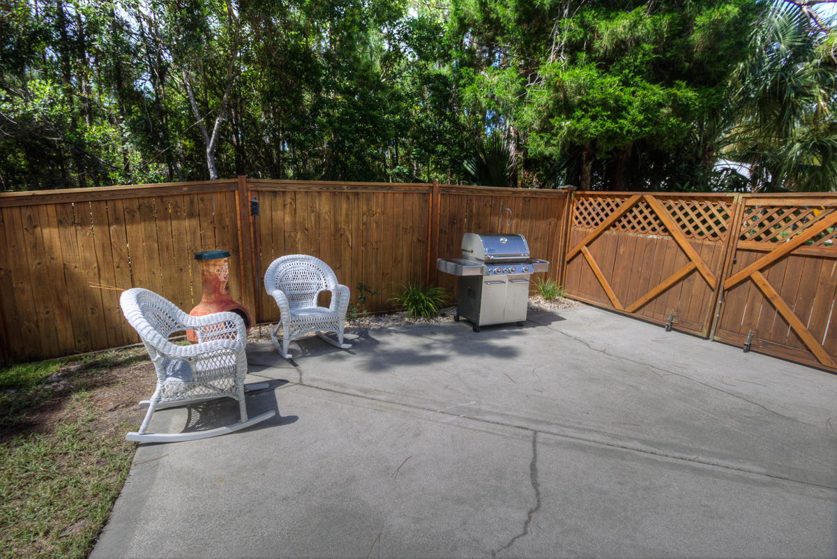 COLONY CLUB - Residential