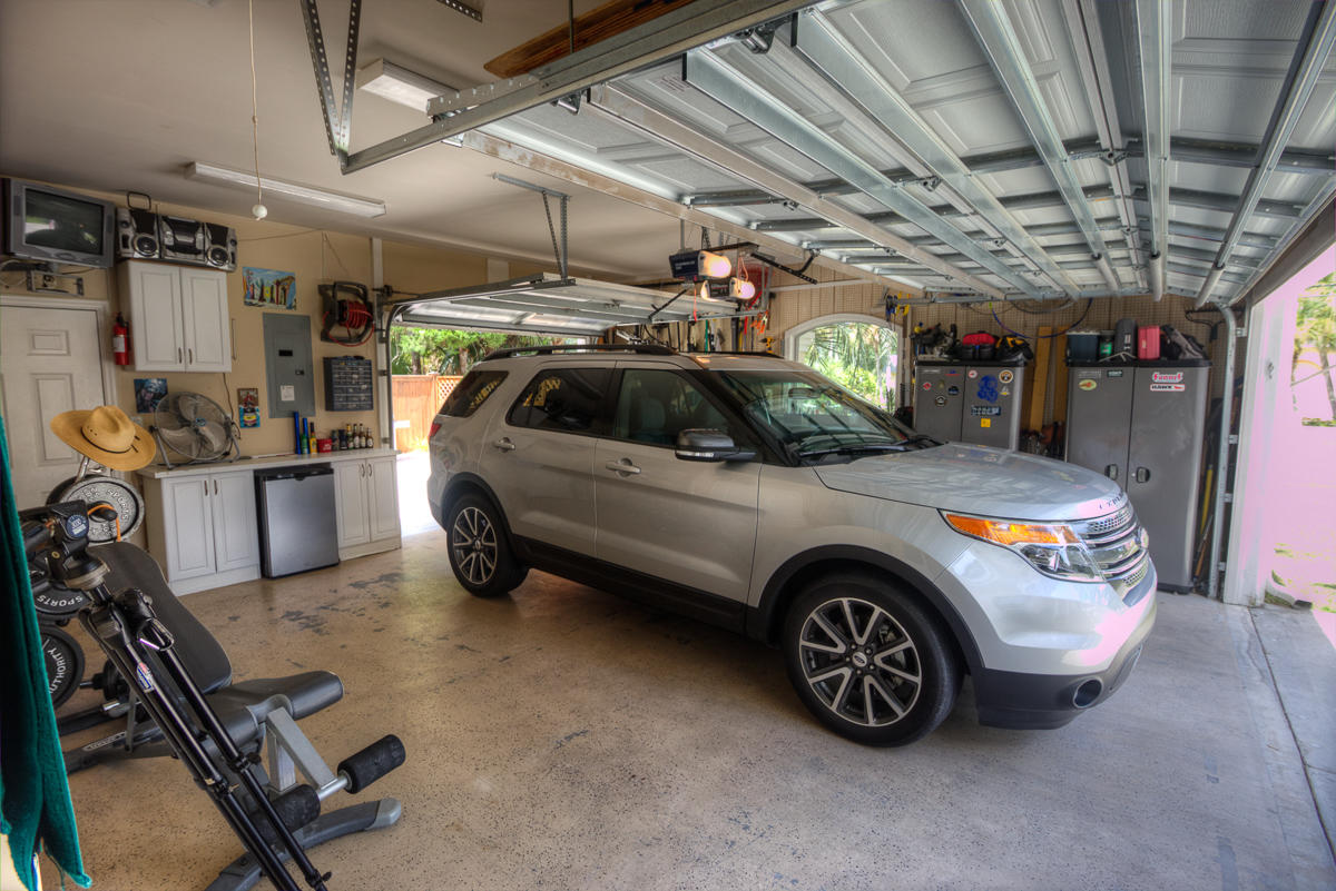 COLONY CLUB - Residential