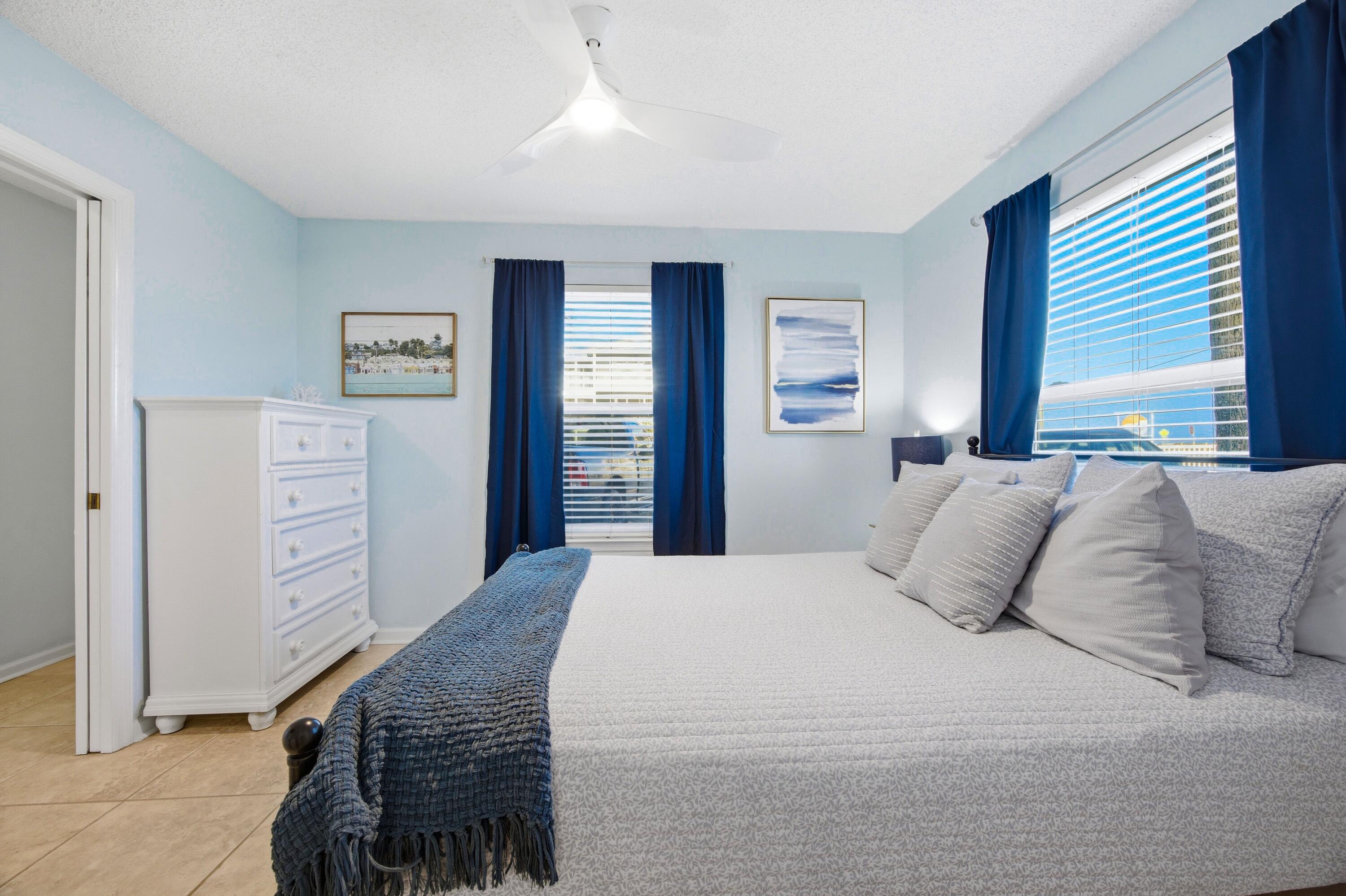 SUMMERSPELL CONDO - Residential