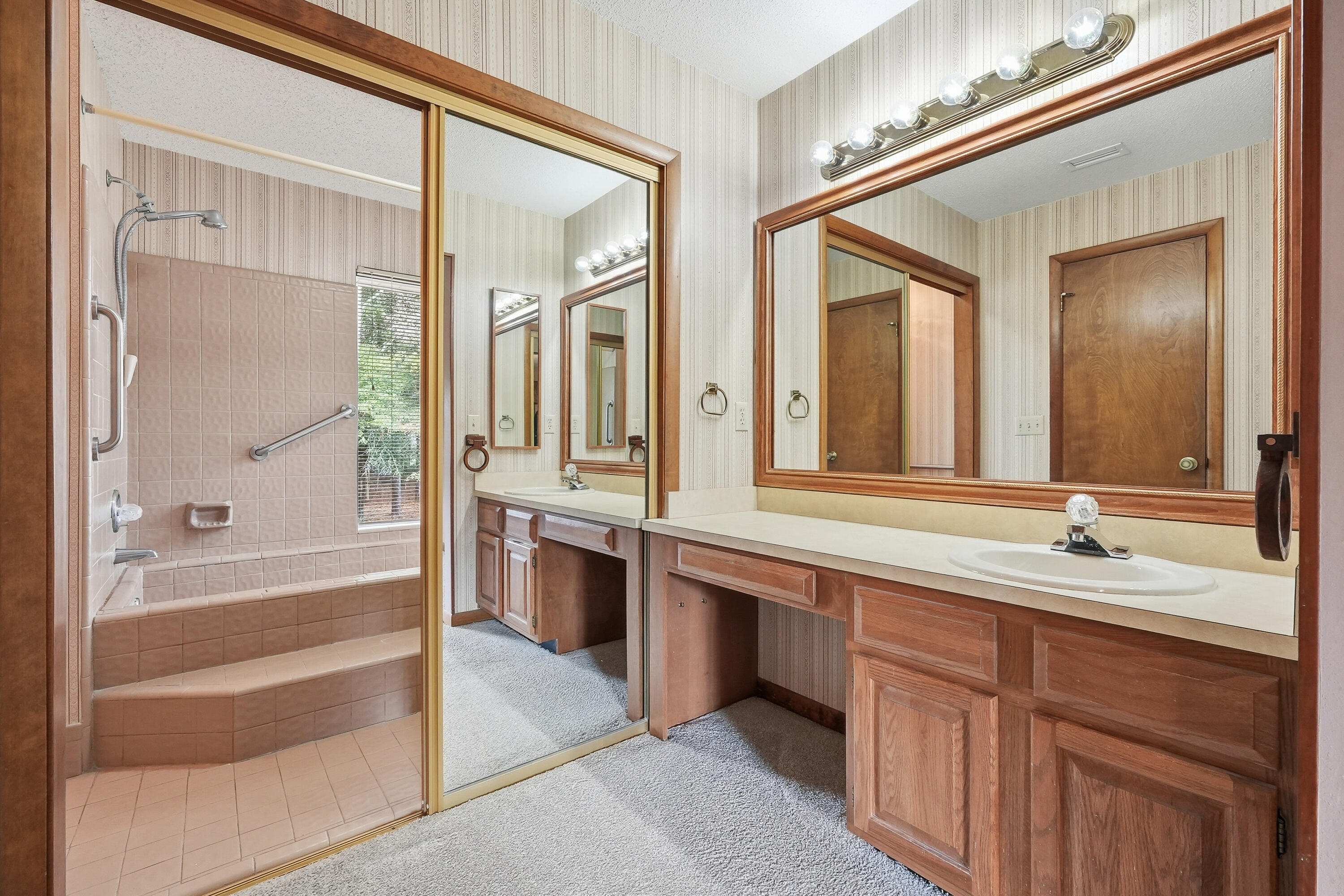 ROCKY BAYOU COUNTRY CLUB ESTATES 3 - Residential