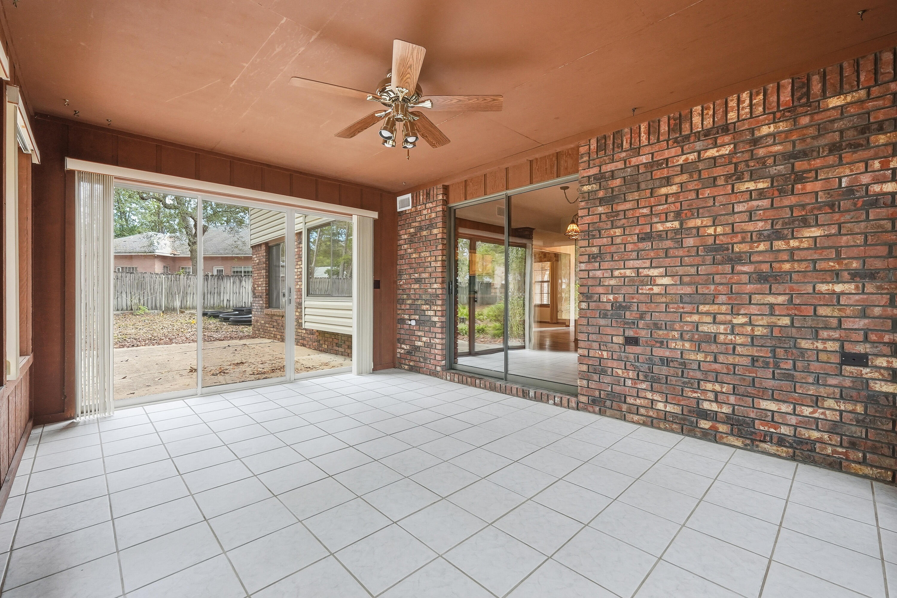 ROCKY BAYOU COUNTRY CLUB ESTATES 3 - Residential