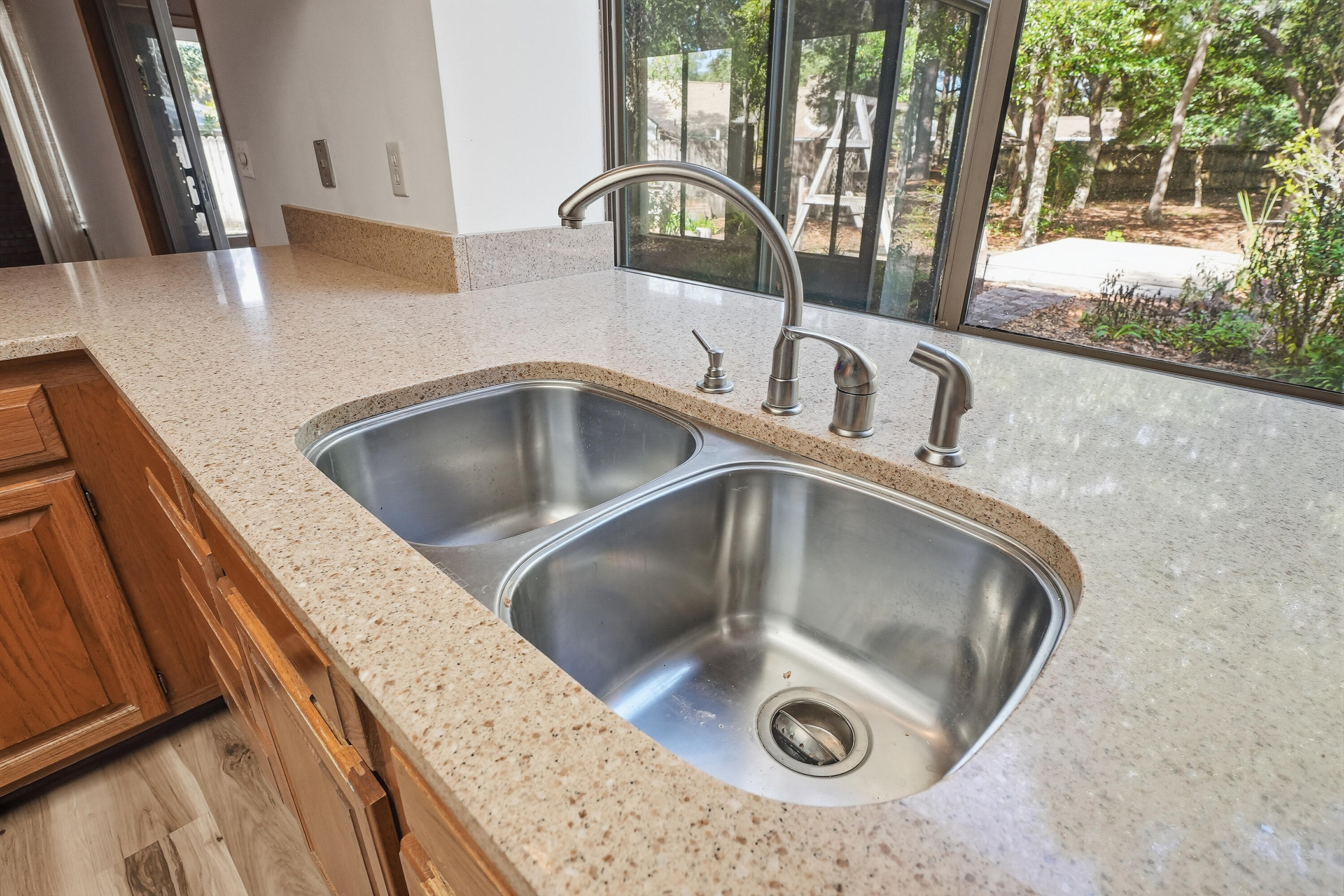 ROCKY BAYOU COUNTRY CLUB ESTATES 3 - Residential