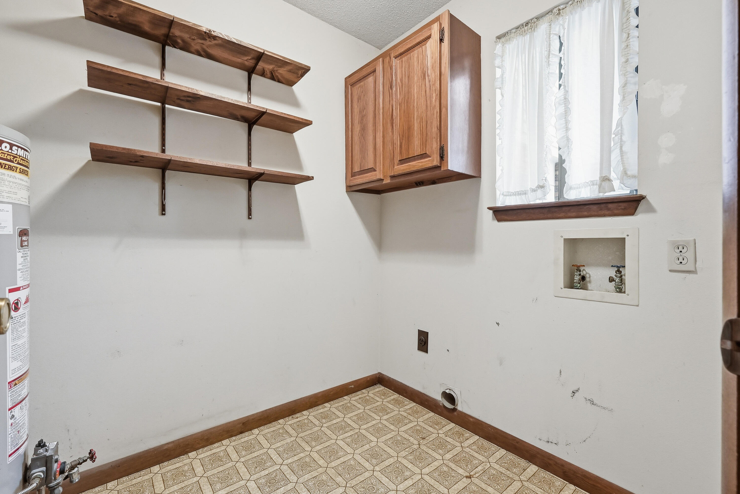 ROCKY BAYOU COUNTRY CLUB ESTATES 3 - Residential