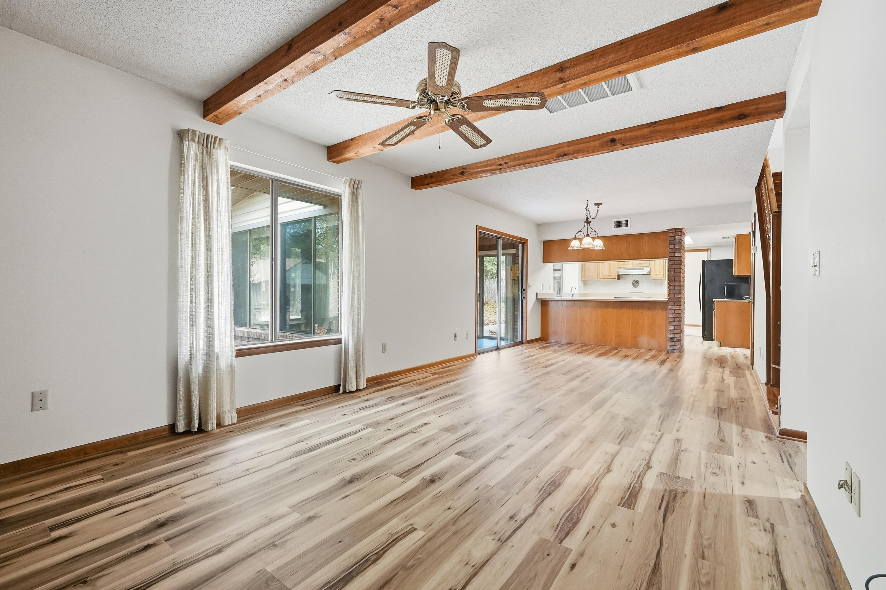 ROCKY BAYOU COUNTRY CLUB ESTATES 3 - Residential