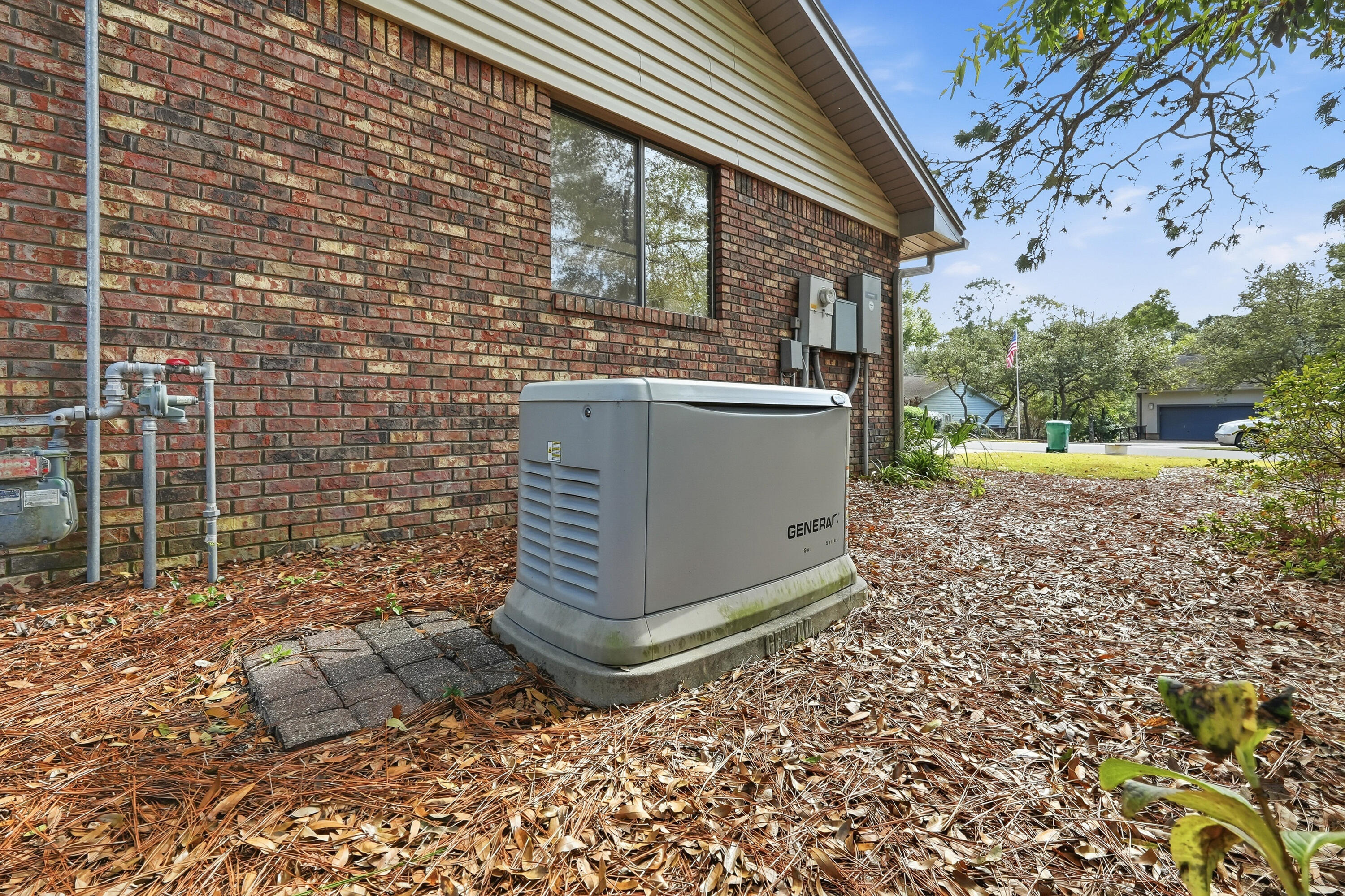 ROCKY BAYOU COUNTRY CLUB ESTATES 3 - Residential