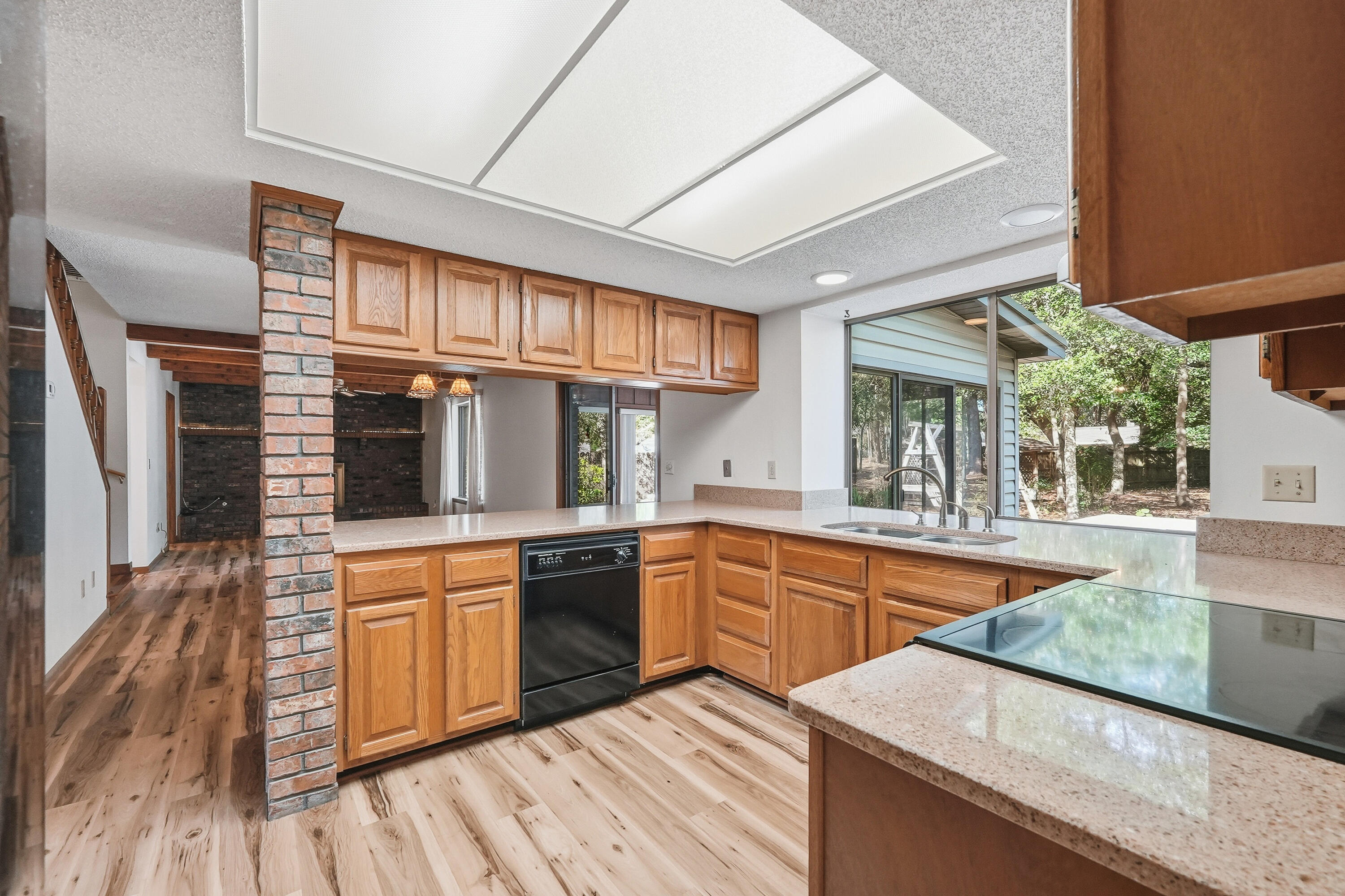 ROCKY BAYOU COUNTRY CLUB ESTATES 3 - Residential