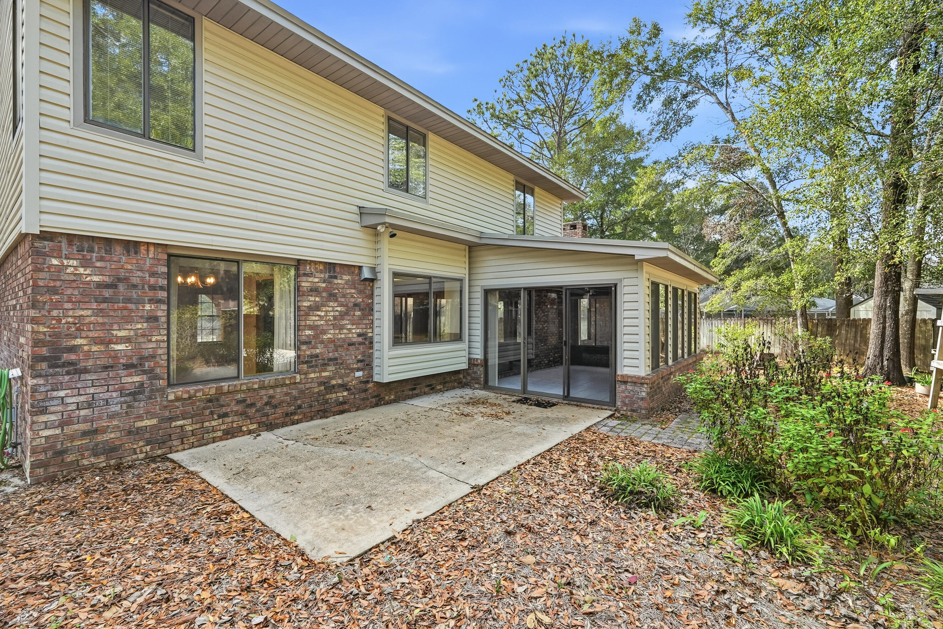 ROCKY BAYOU COUNTRY CLUB ESTATES 3 - Residential