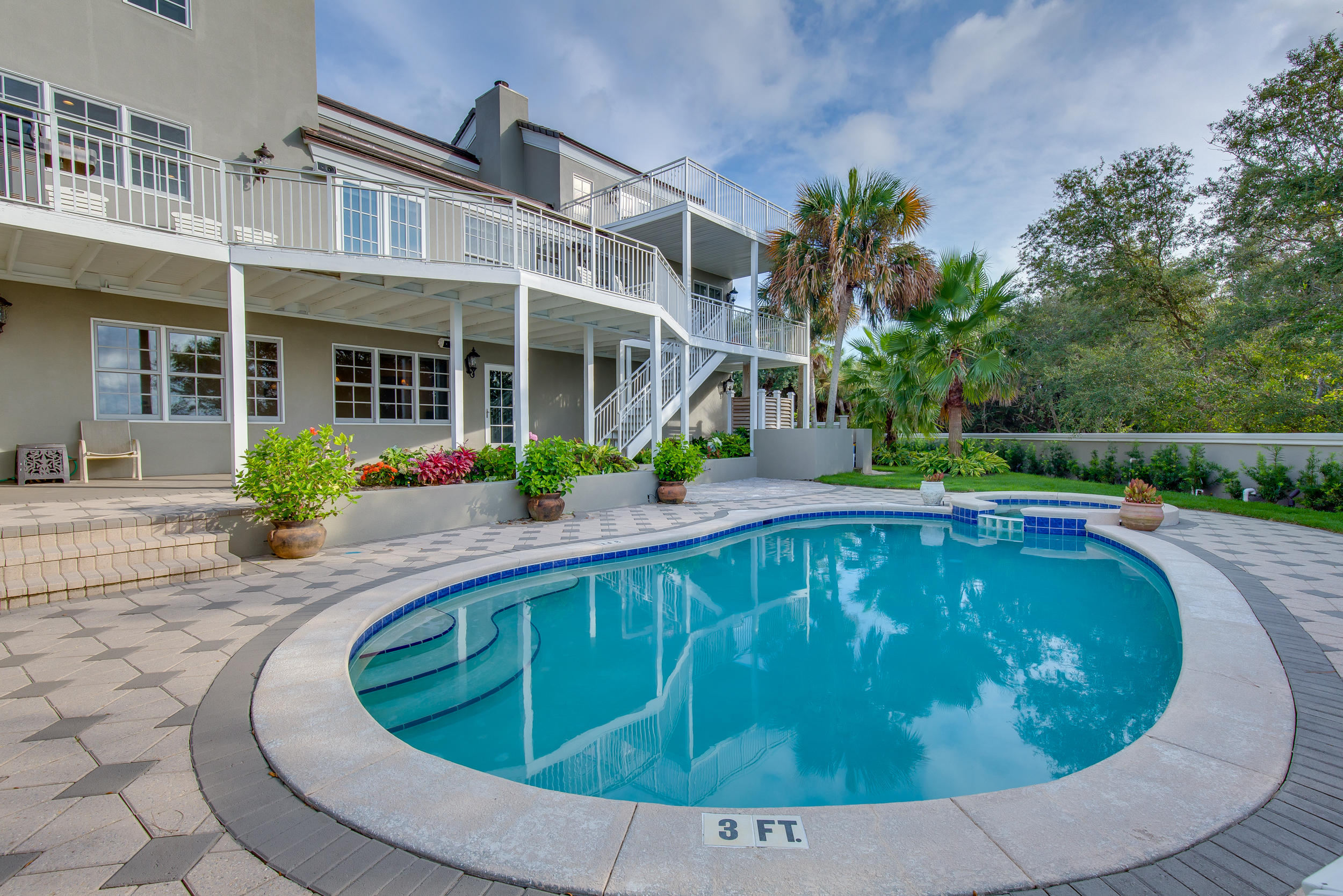 CAMP CREEK LAKE - Residential