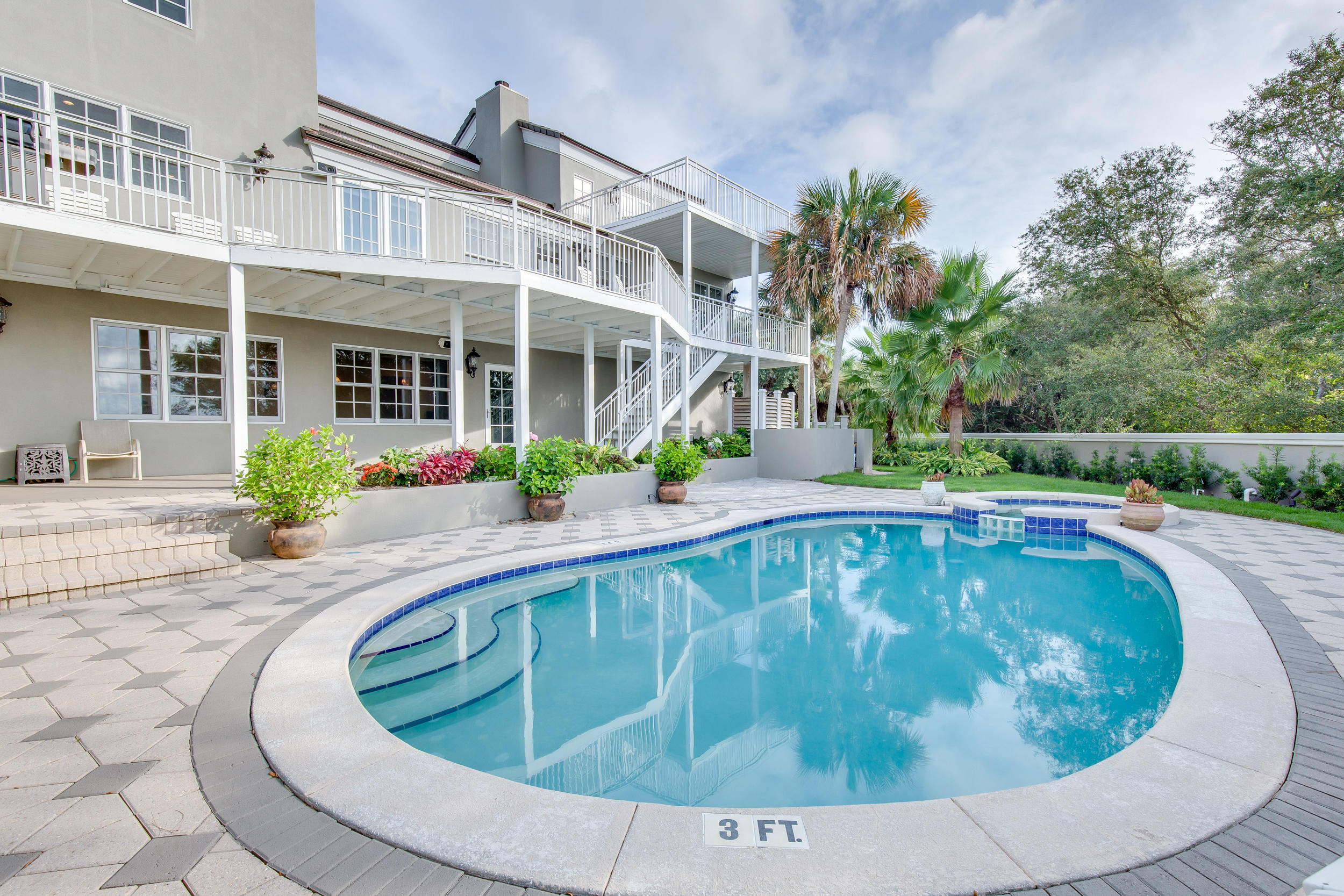 CAMP CREEK LAKE - Residential