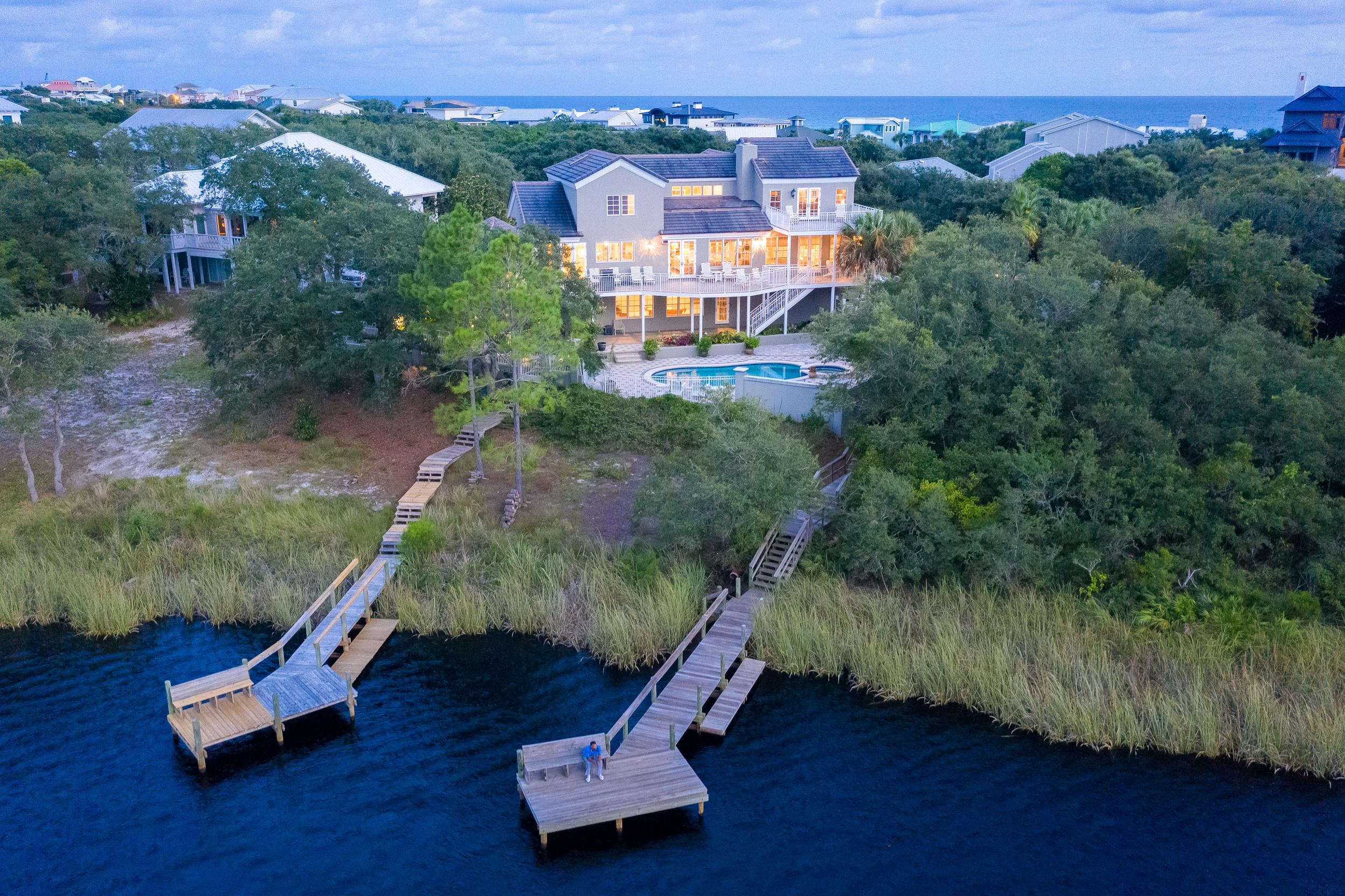CAMP CREEK LAKE - Residential
