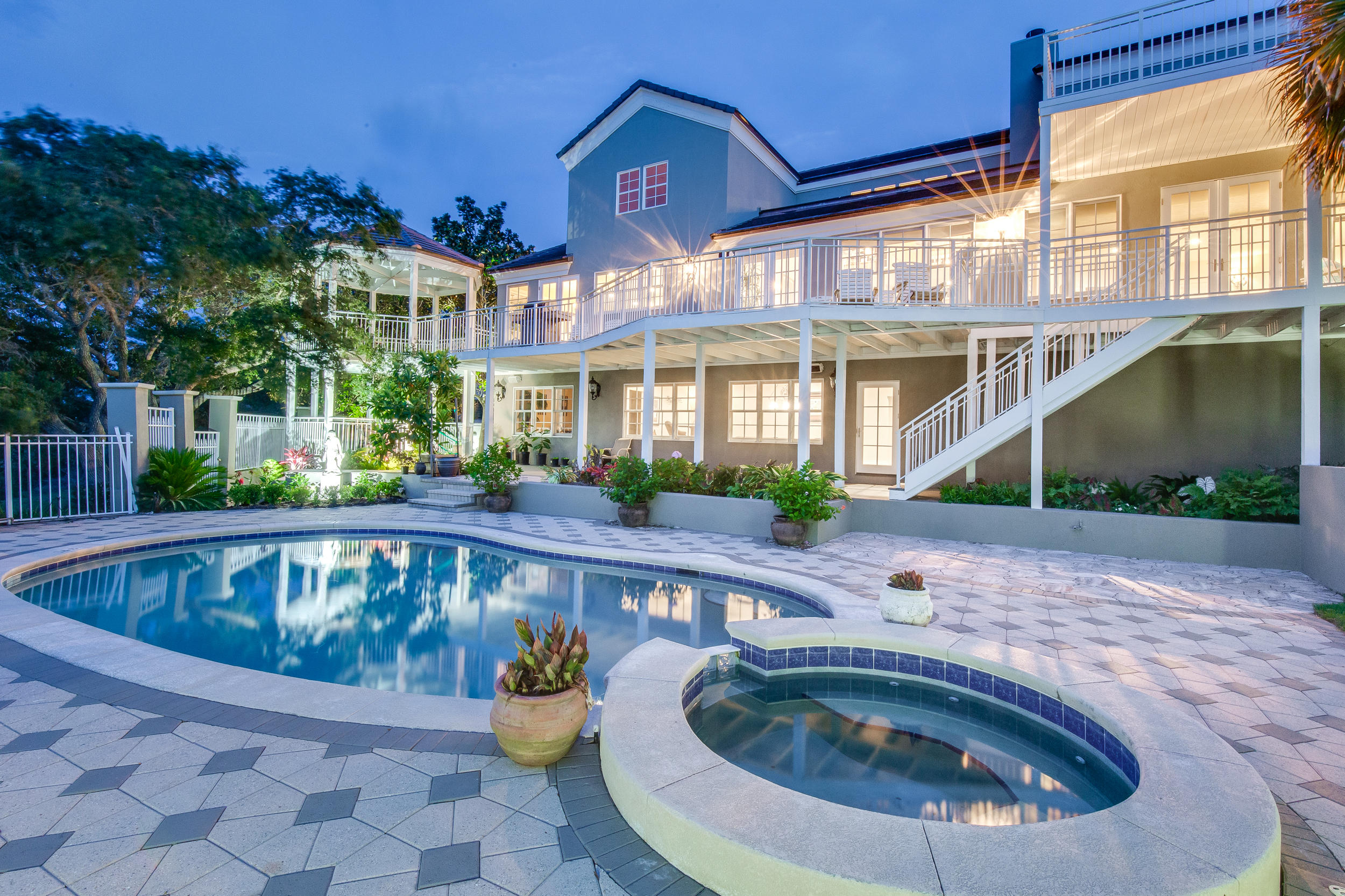 CAMP CREEK LAKE - Residential