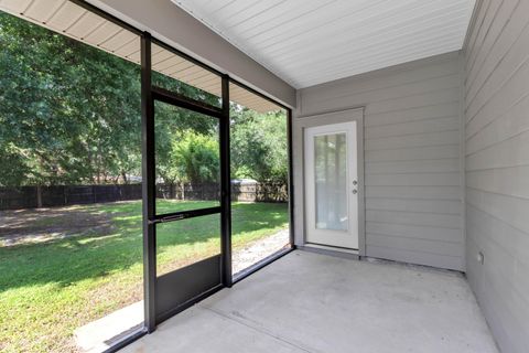 A home in Fort Walton Beach